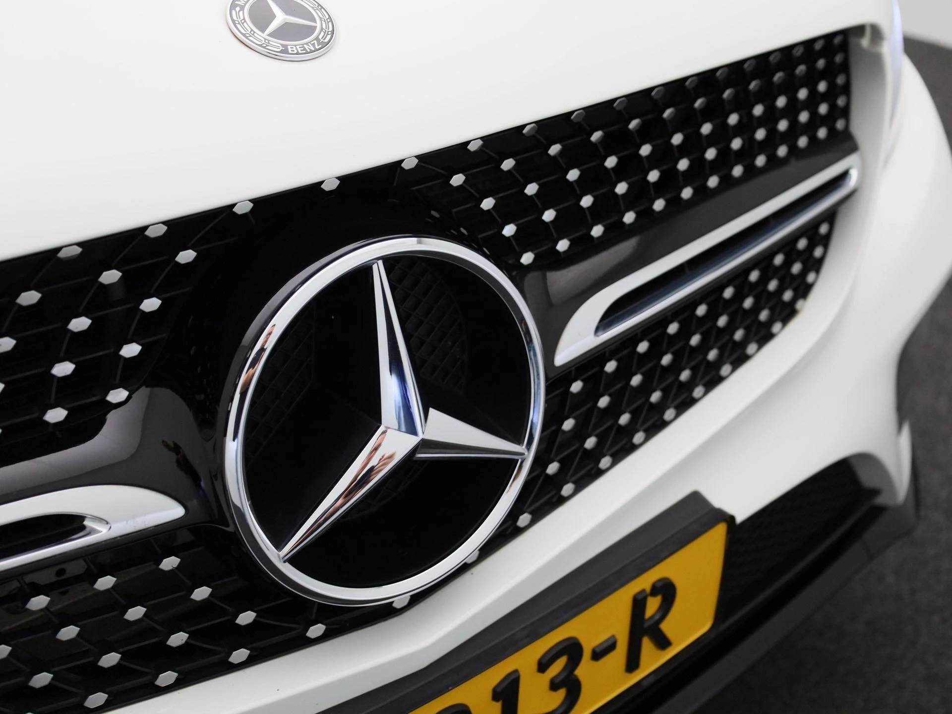 Mercedes-Benz-GLC-image-41