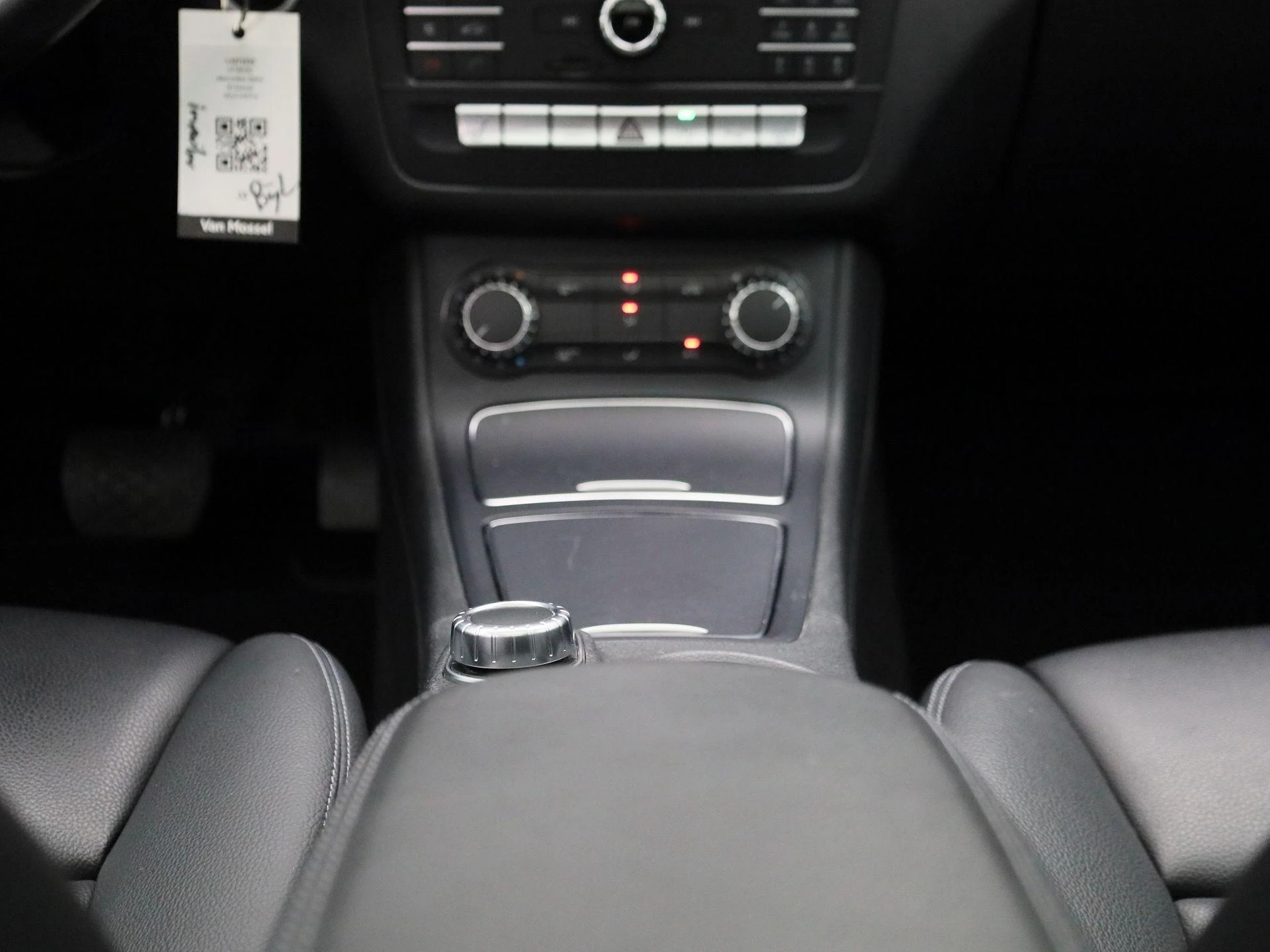 Mercedes-Benz-B-Klasse-image-9