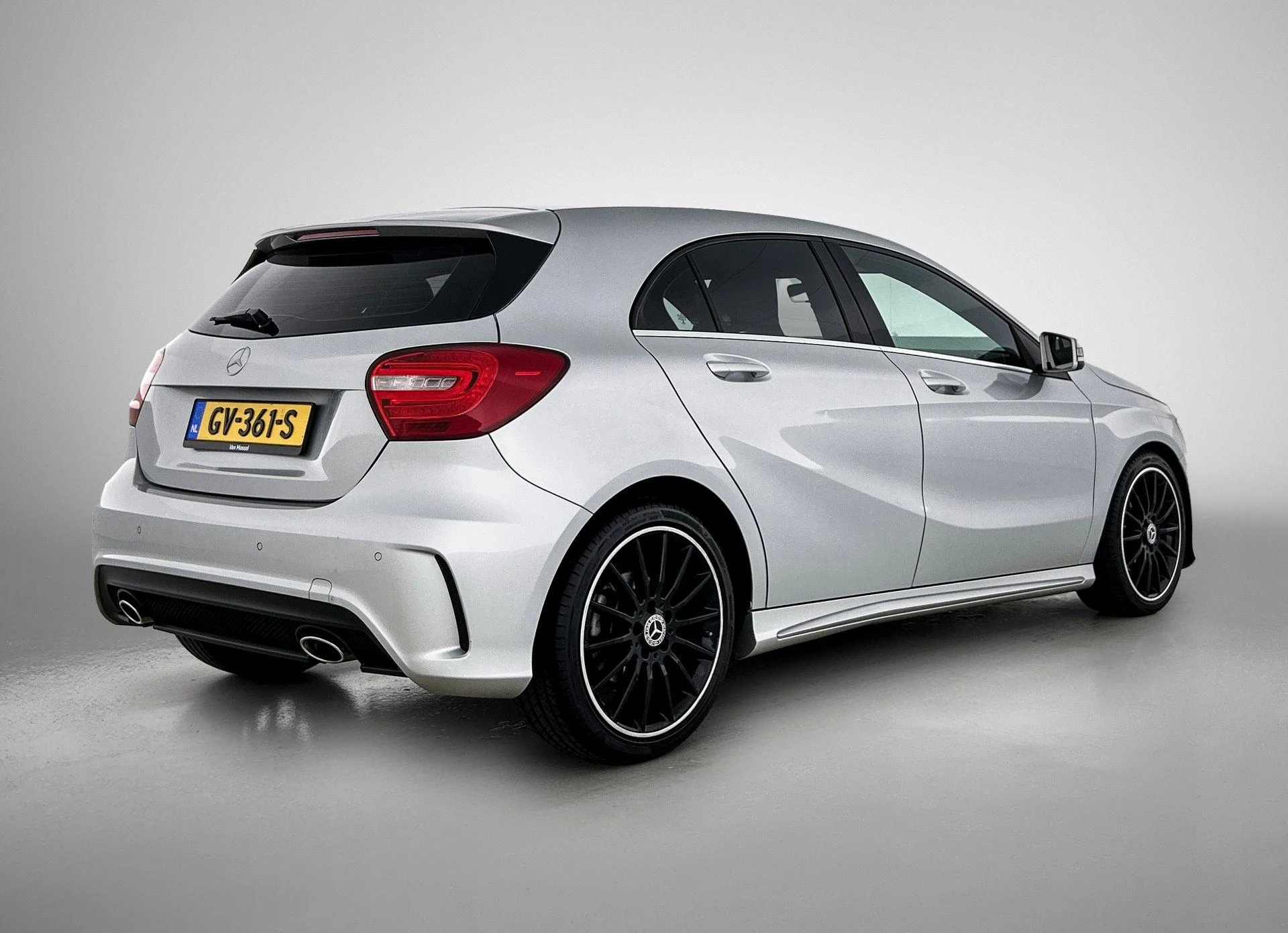 Mercedes-Benz-A-Klasse-image-3