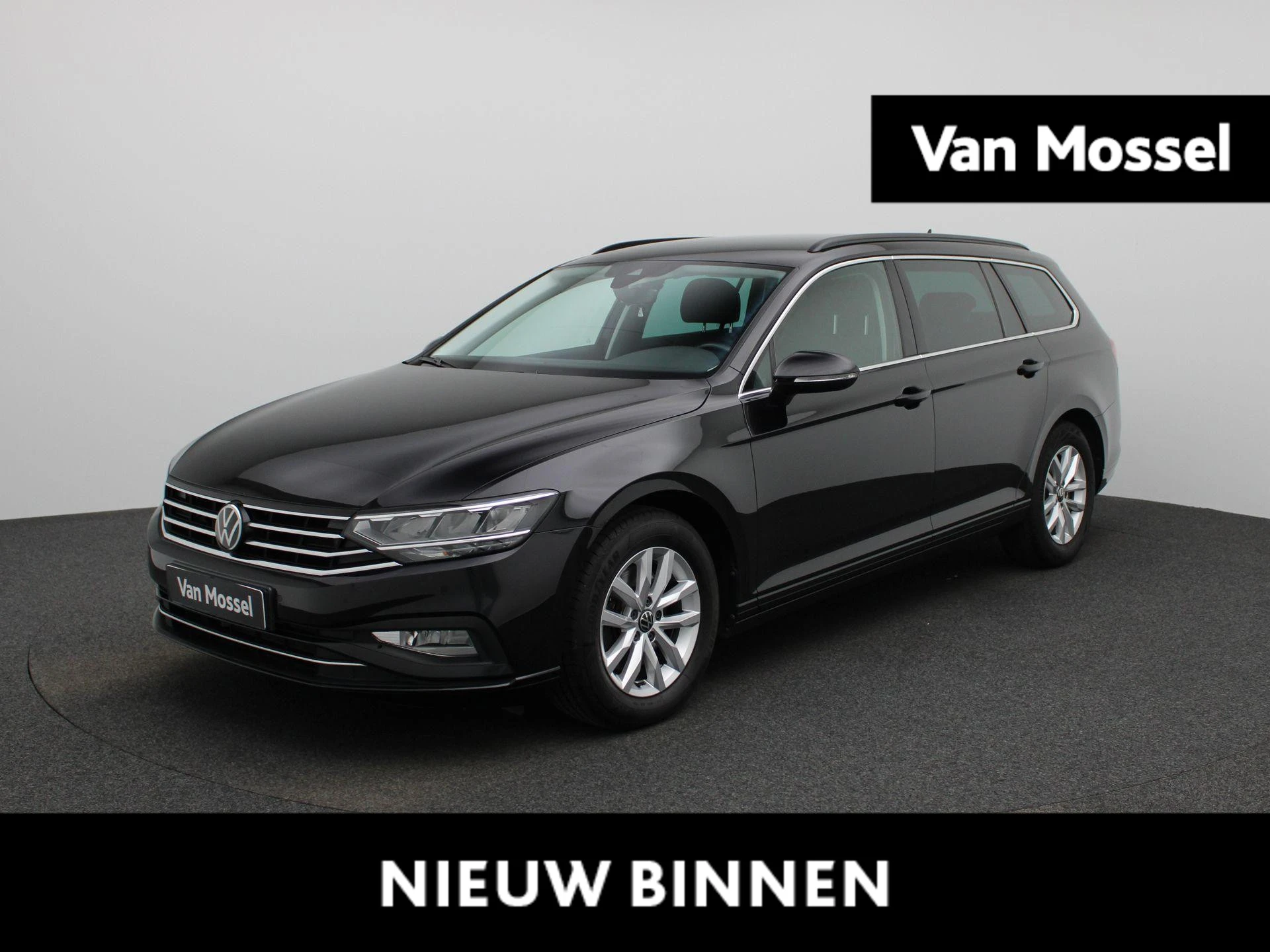 Volkswagen-Passat-image-0