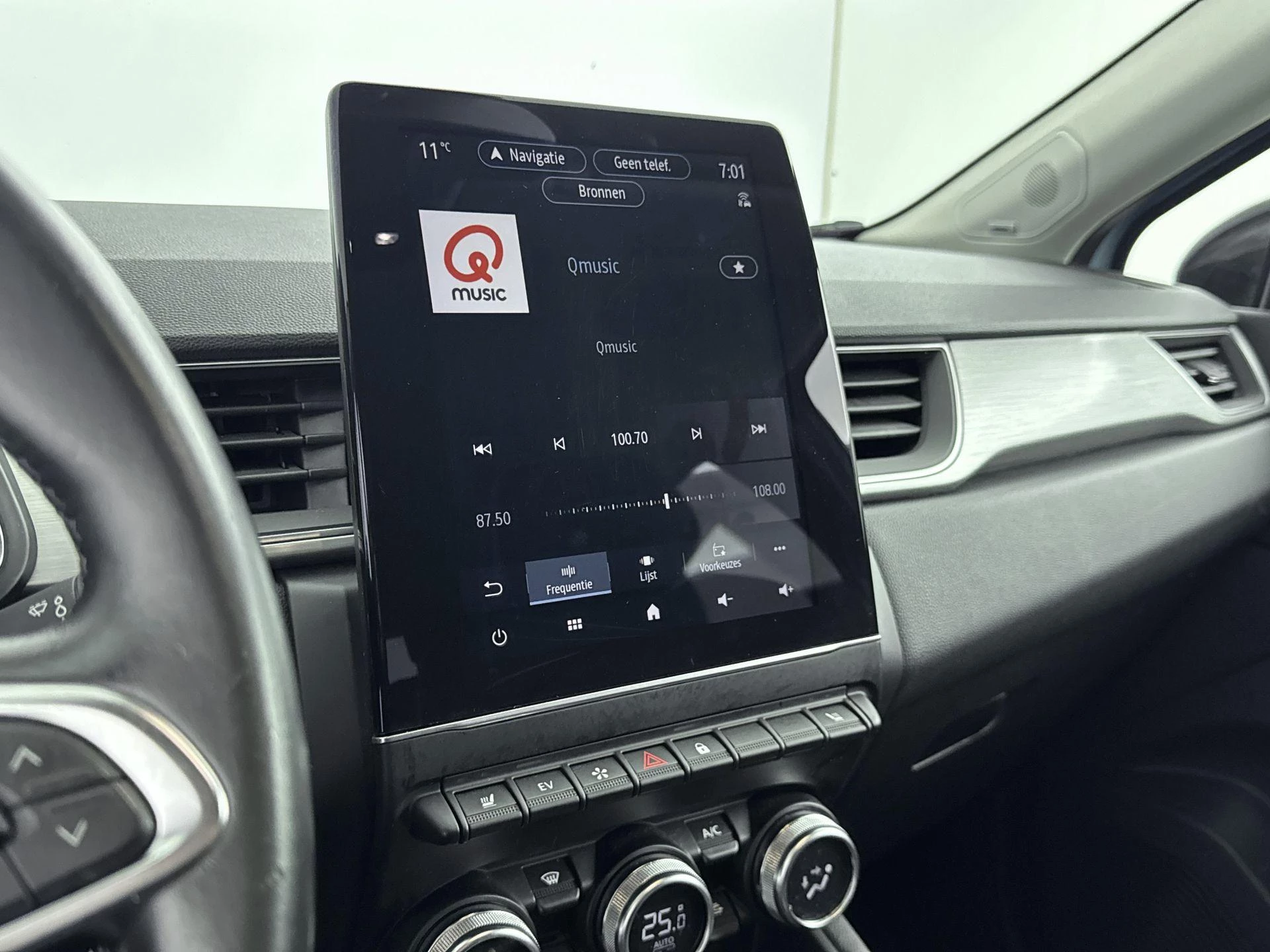 Renault-Captur-image-6