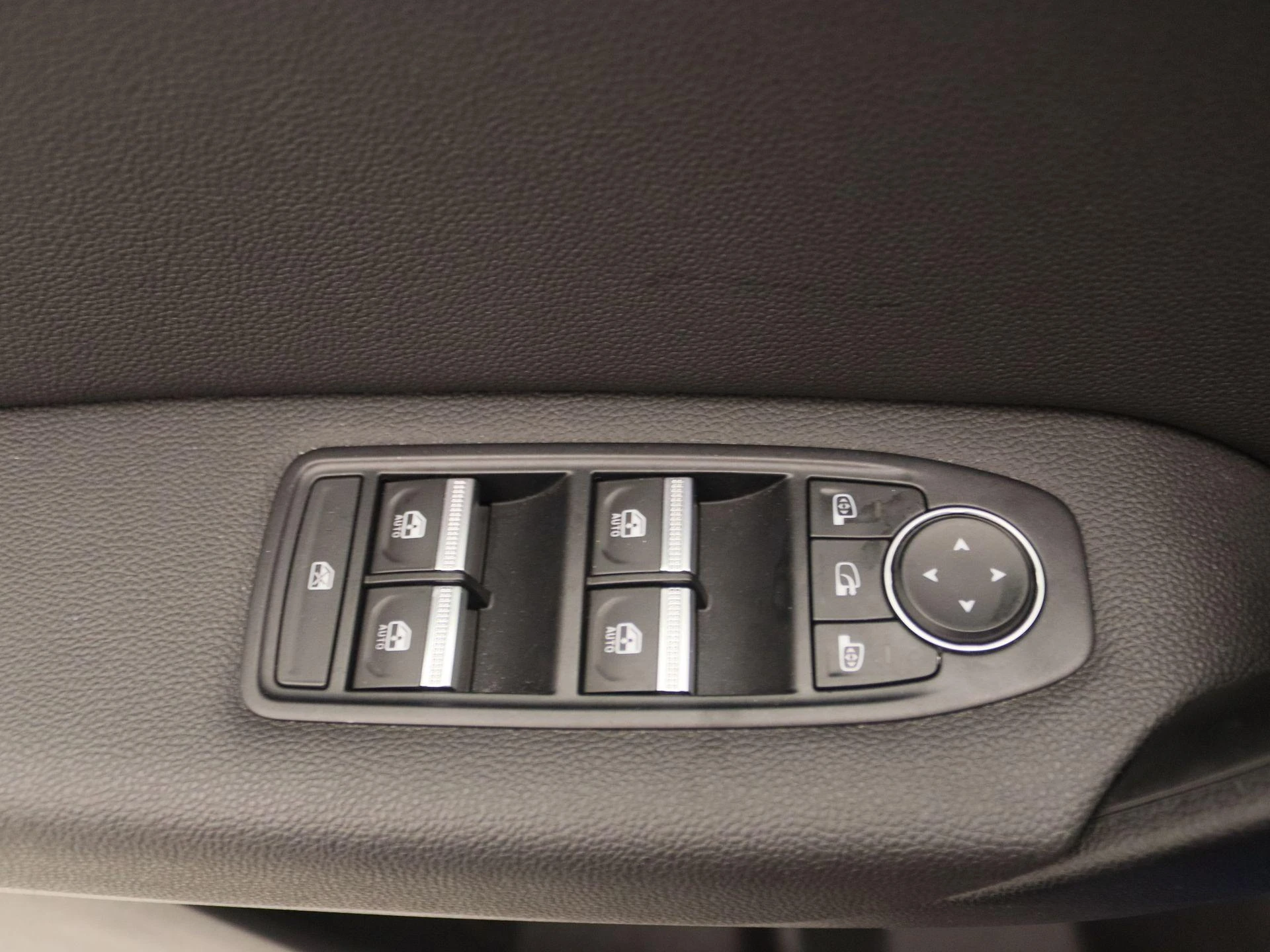 Renault-Captur-image-20