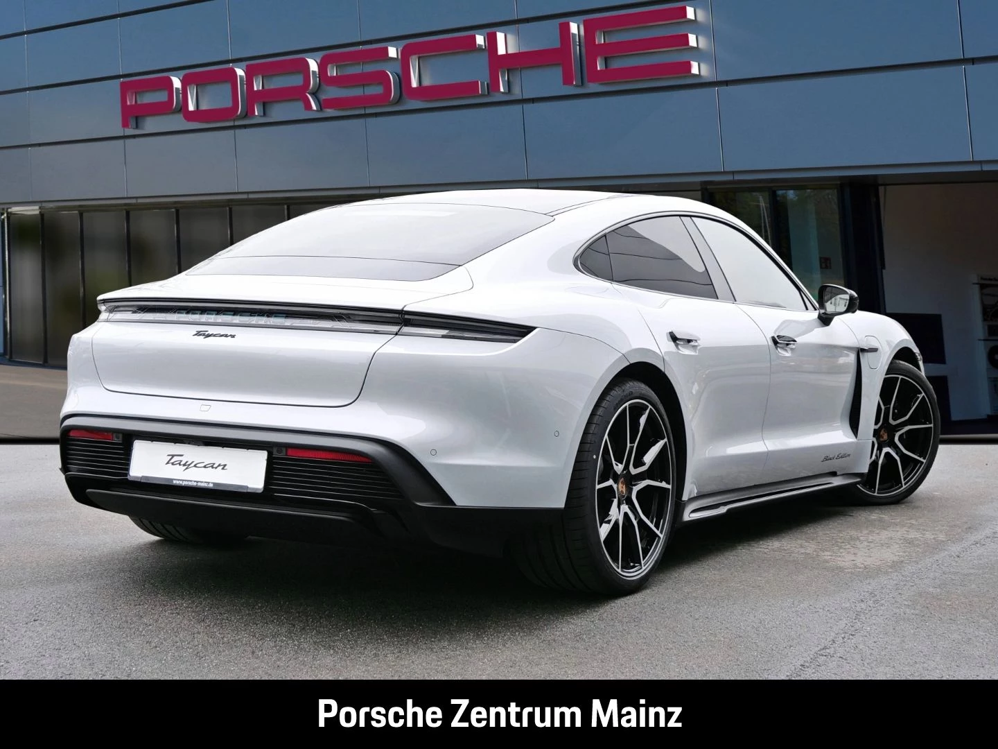 Porsche Taycan Black Edition NW ZUM HAUSPREIS black edition