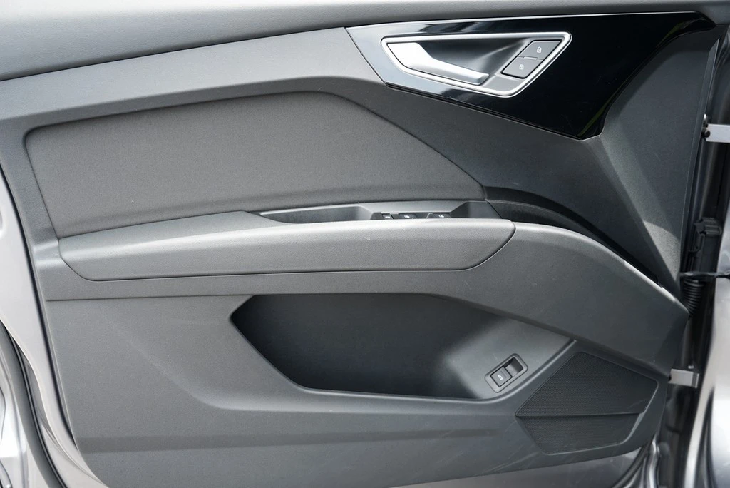 Audi Q4 e-tron 40 S line GRA PDC Assistenzpaket