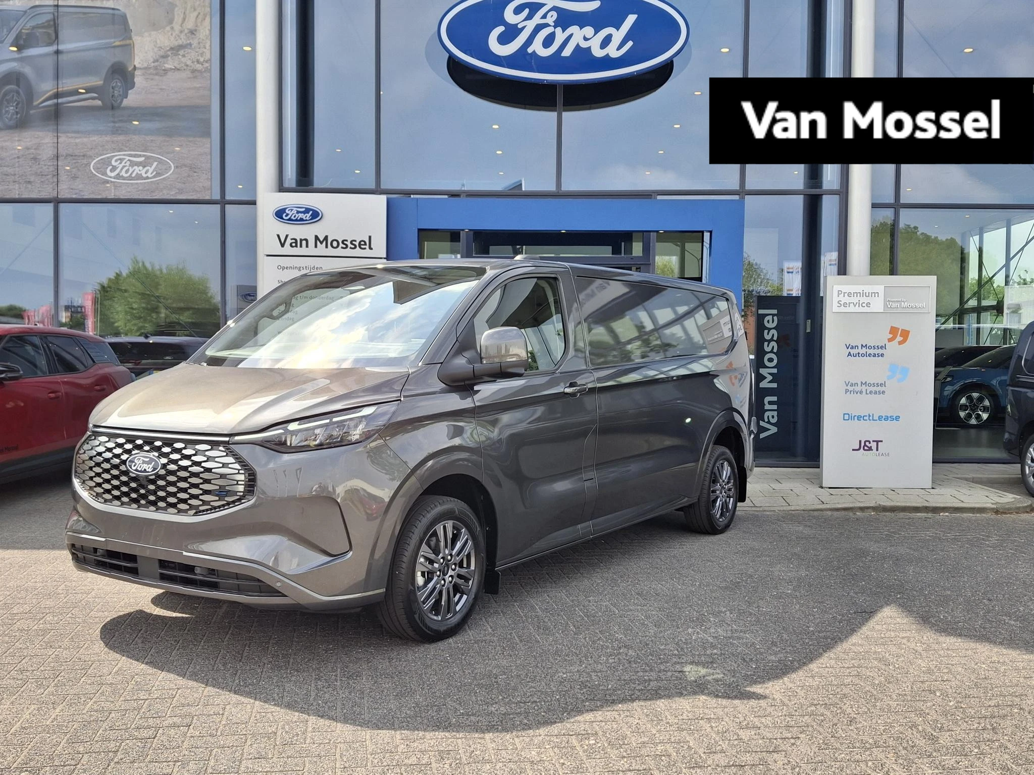 Ford-E-Transit Custom-image-0