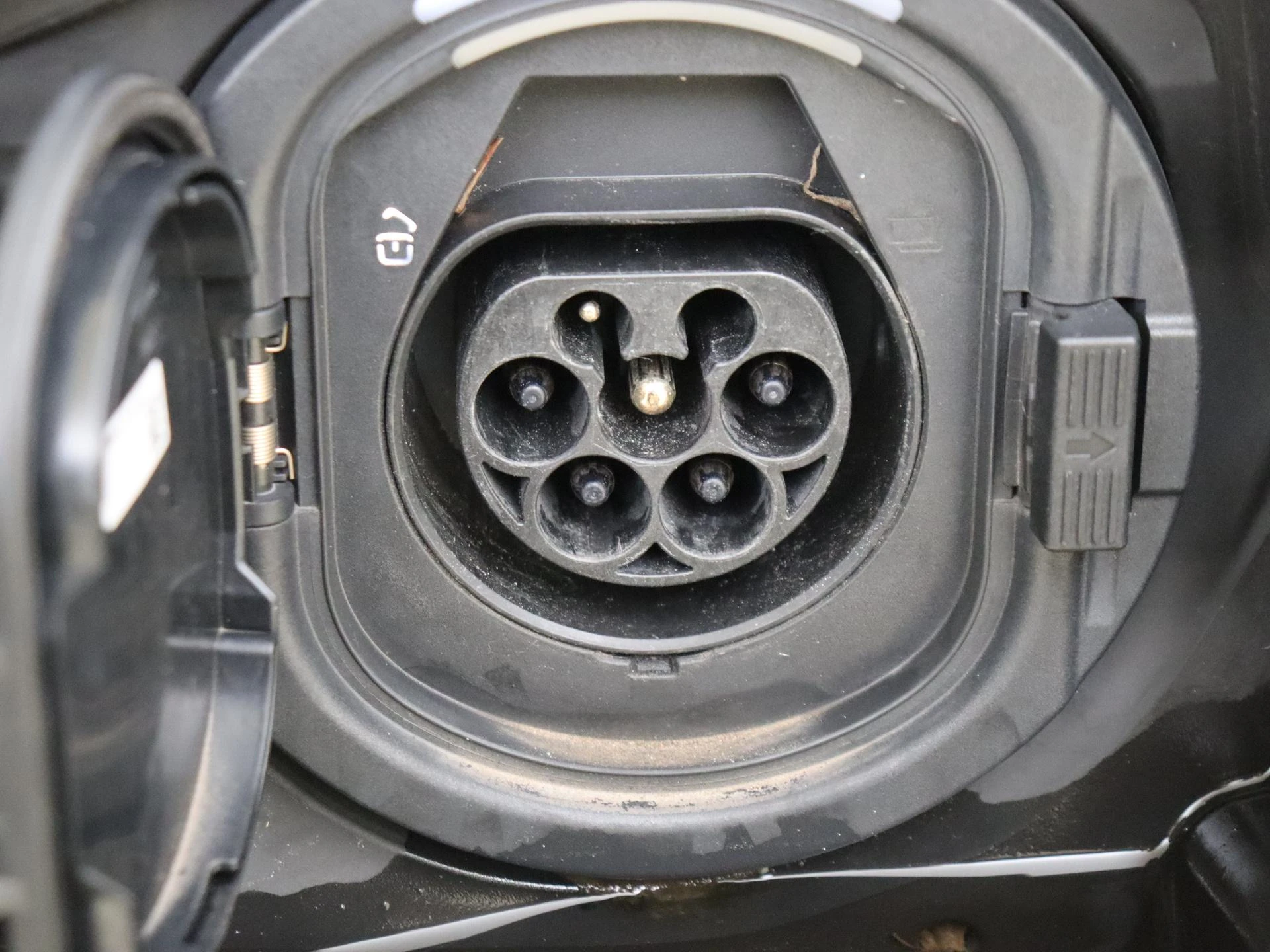 Mercedes-Benz-C-Klasse-image-31
