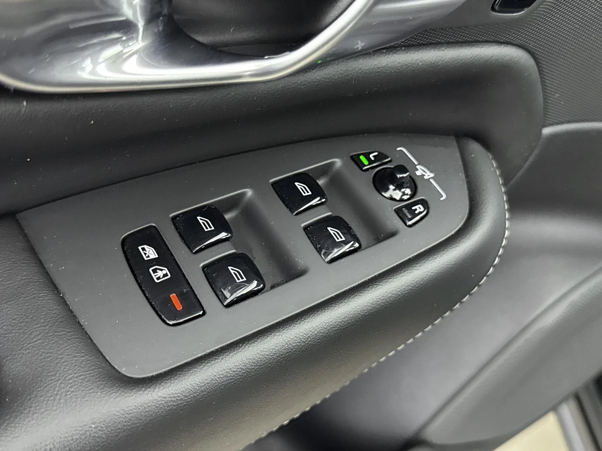 Volvo-XC90-image-26