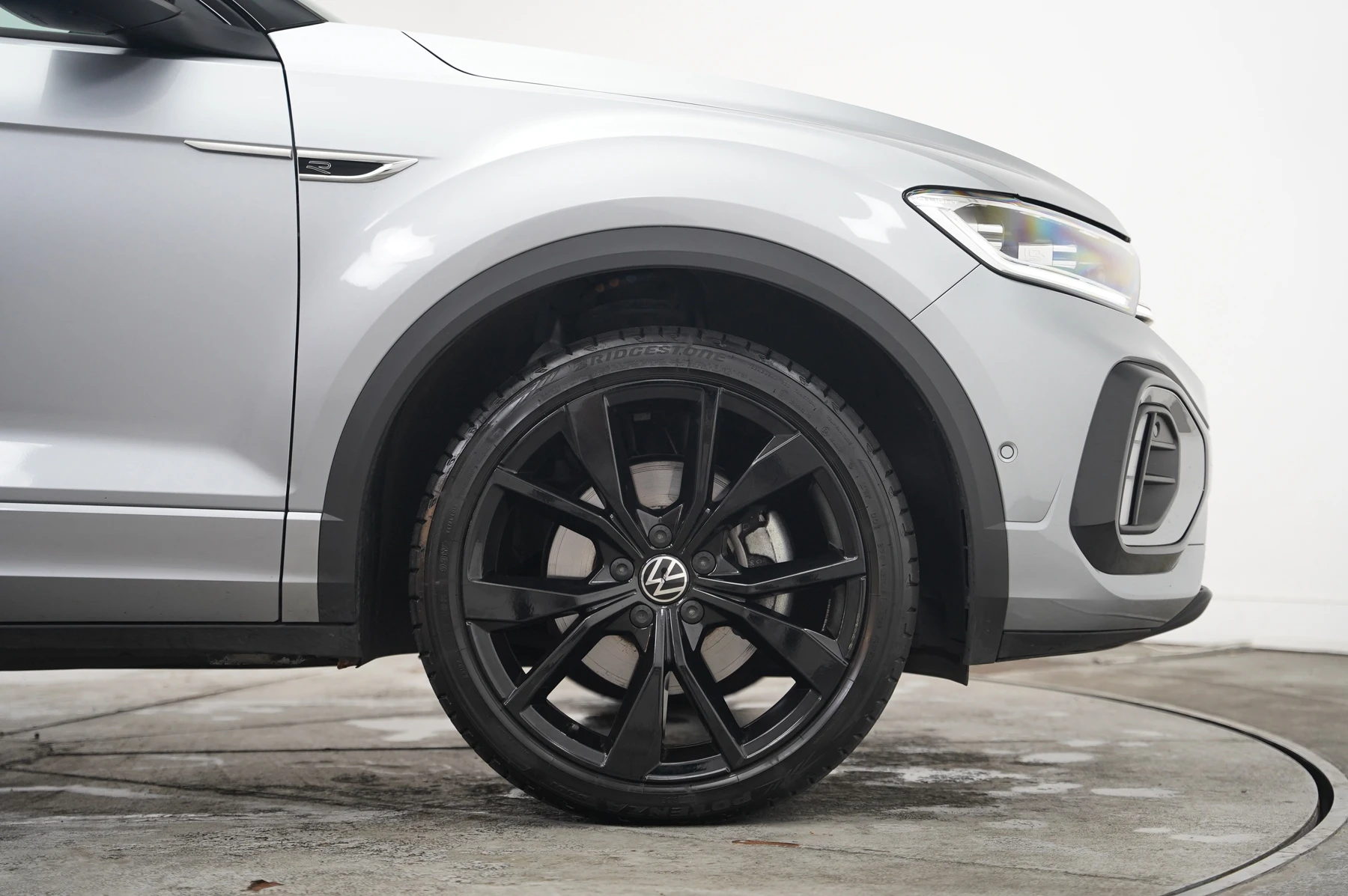 Volkswagen-T-Roc-image-41