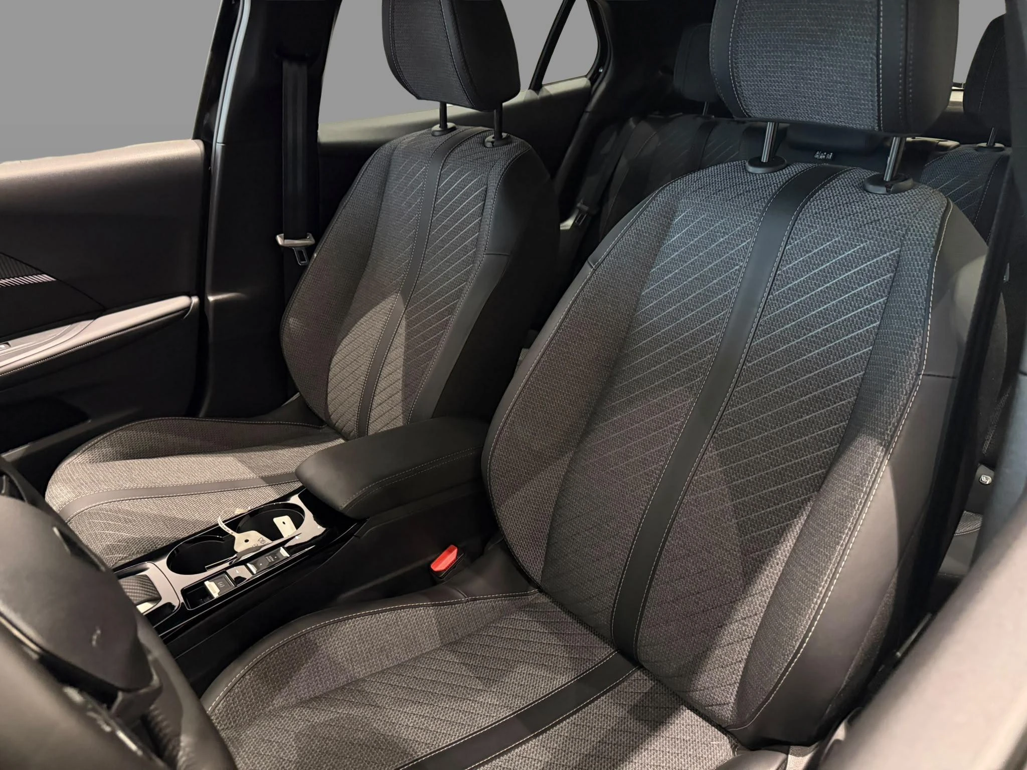 Peugeot-2008-image-7