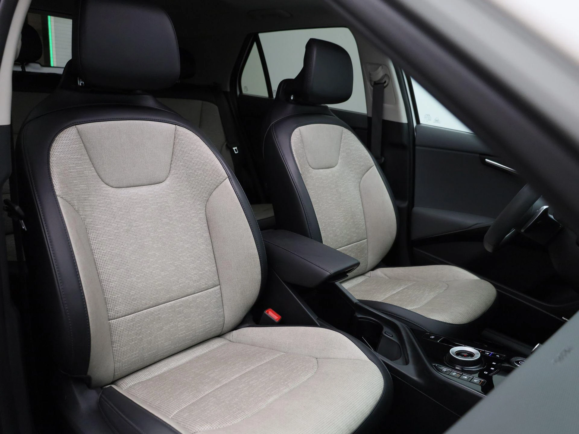 Kia-Niro-image-42