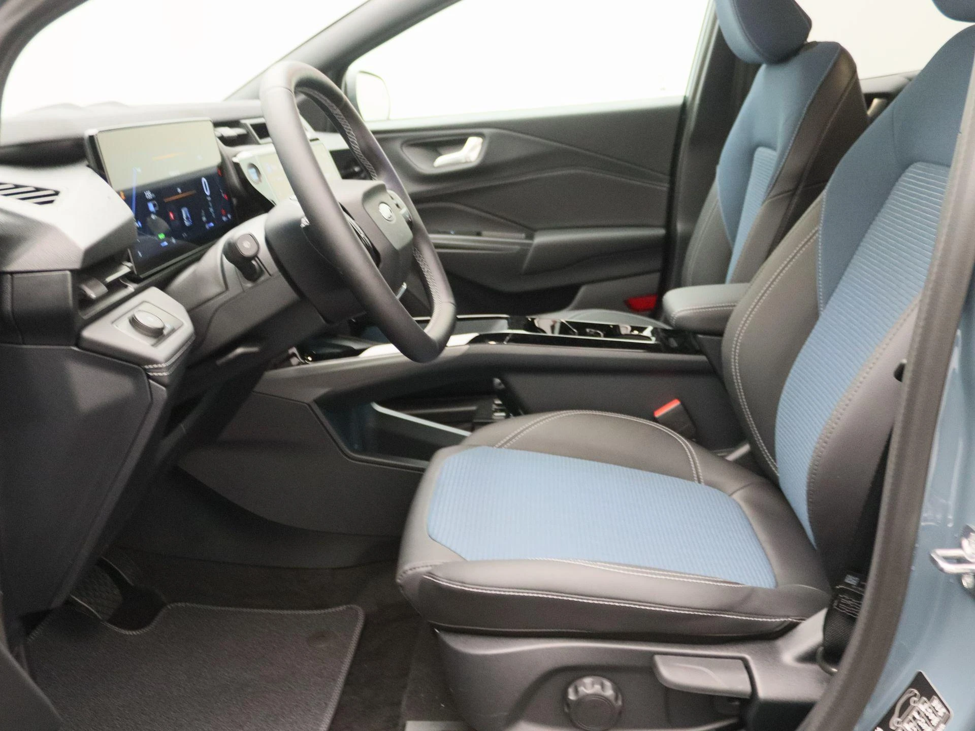 Ford-Puma Gen-E-image-10
