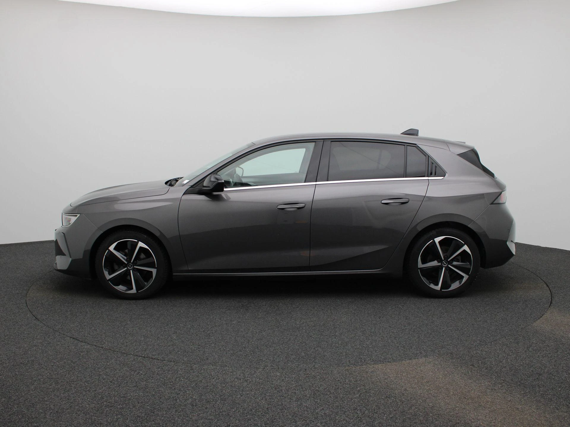 Opel-Astra-image-3