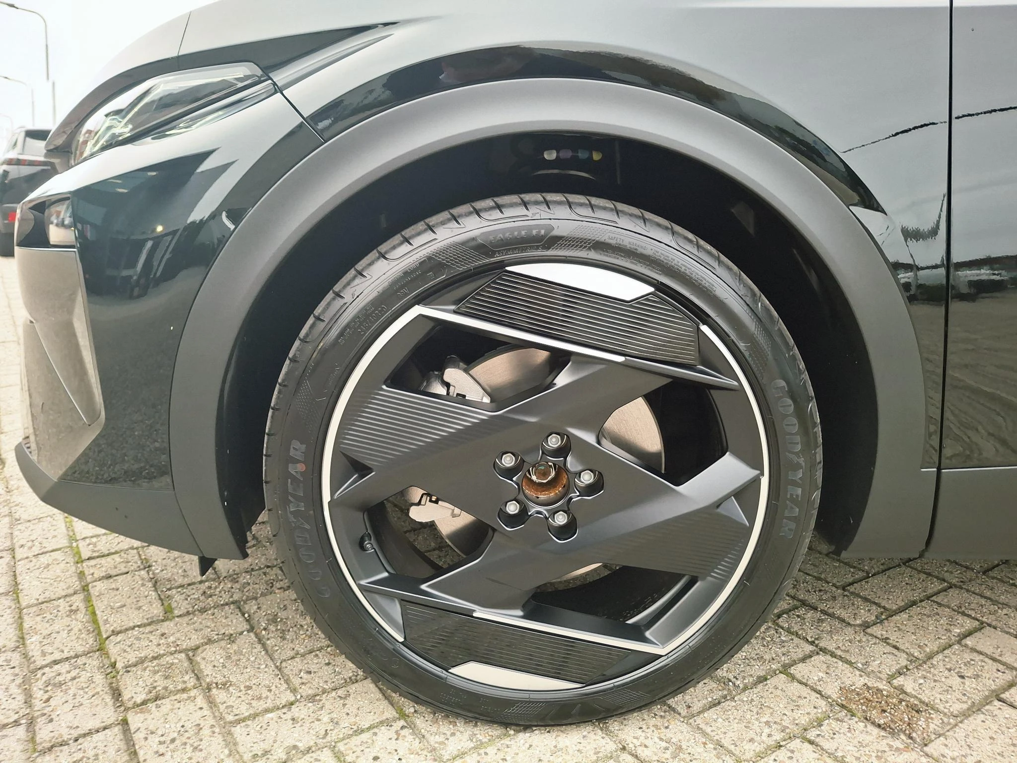 Peugeot-408-image-2