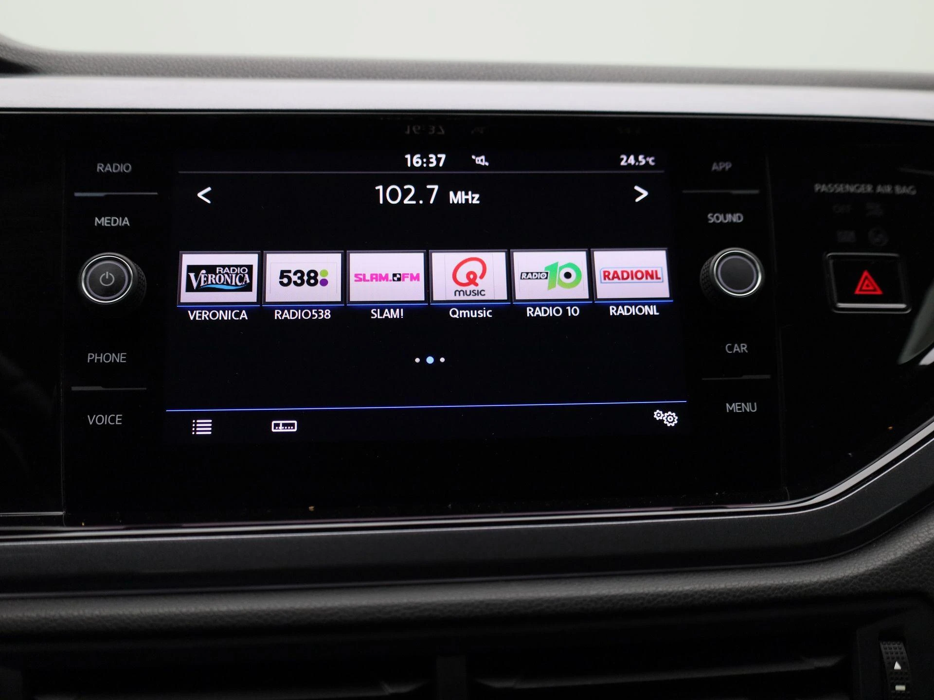 Volkswagen-Polo-image-13