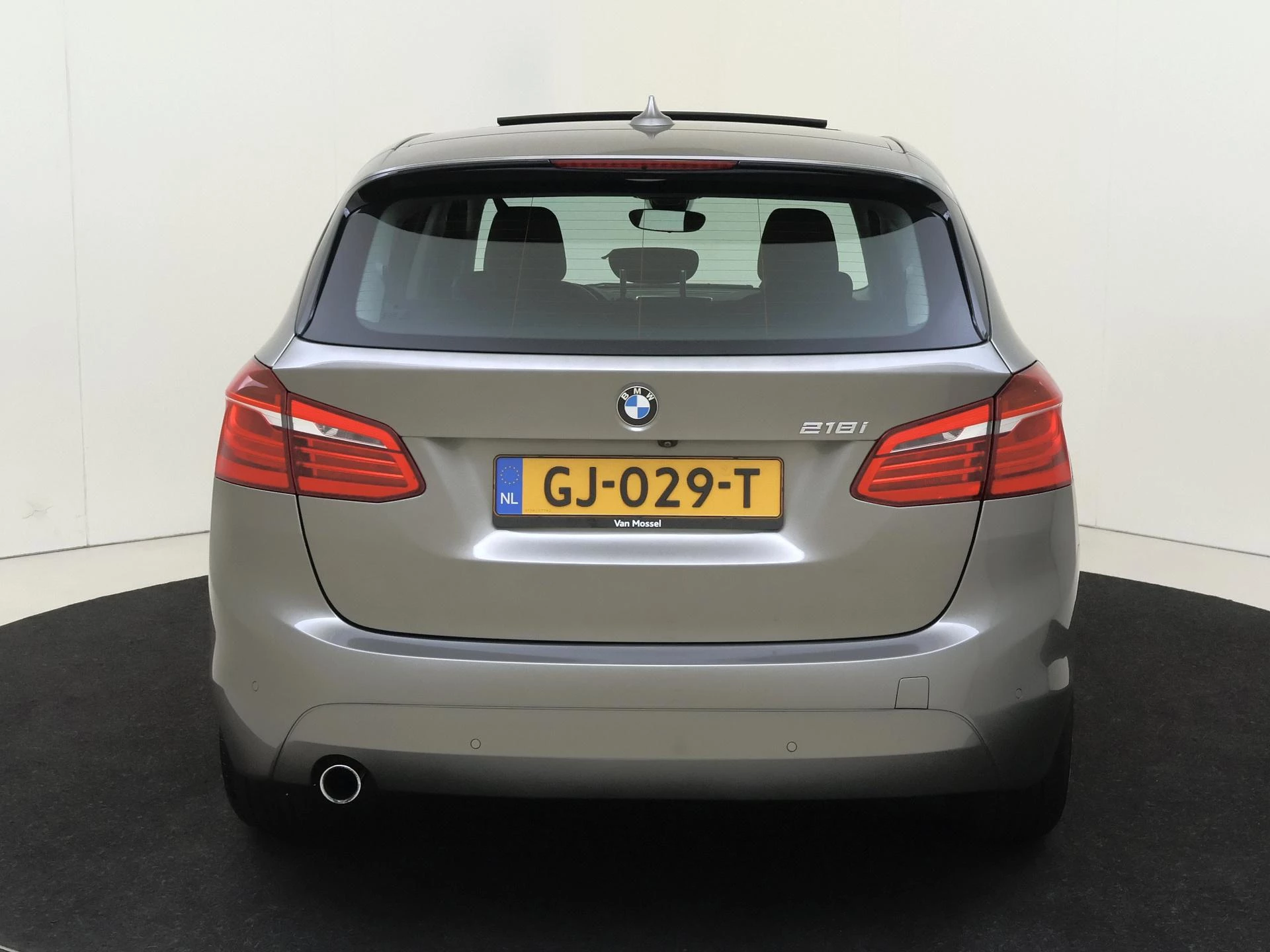 BMW-2 Serie-image-10