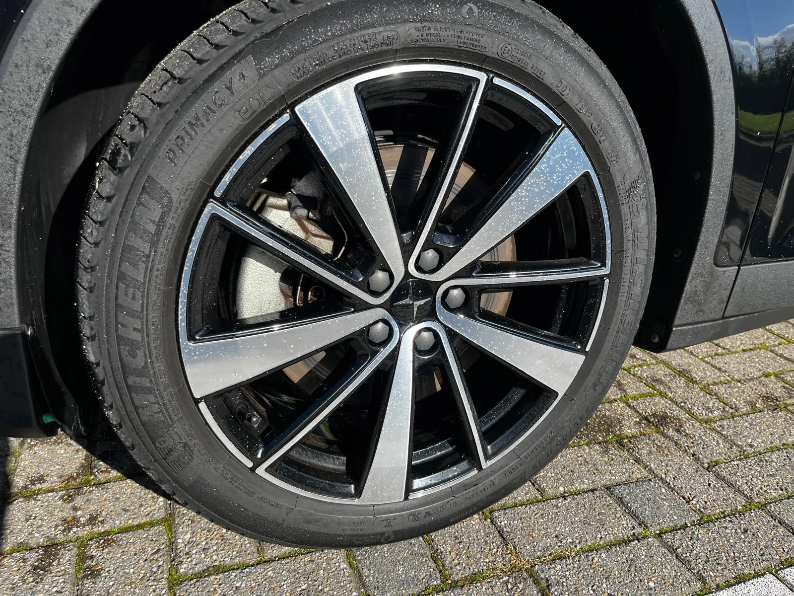 Polestar-2-image-9