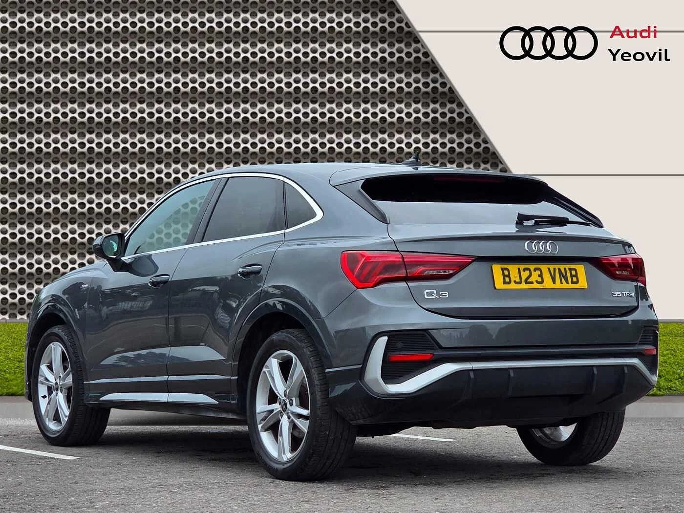 Audi-Q3-image-2