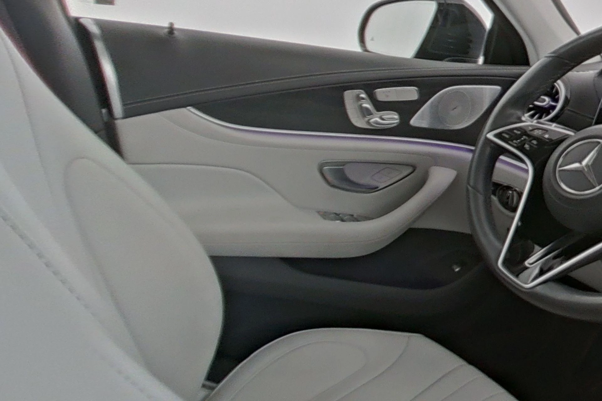 Mercedes-Benz CLS 220 d AMG Line + LEDER + OPEN DAK + MULTIBEAM + CARPLAY +