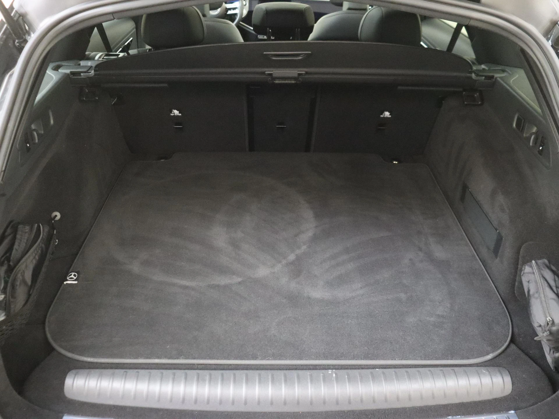 Mercedes-Benz-E-Klasse-image-29