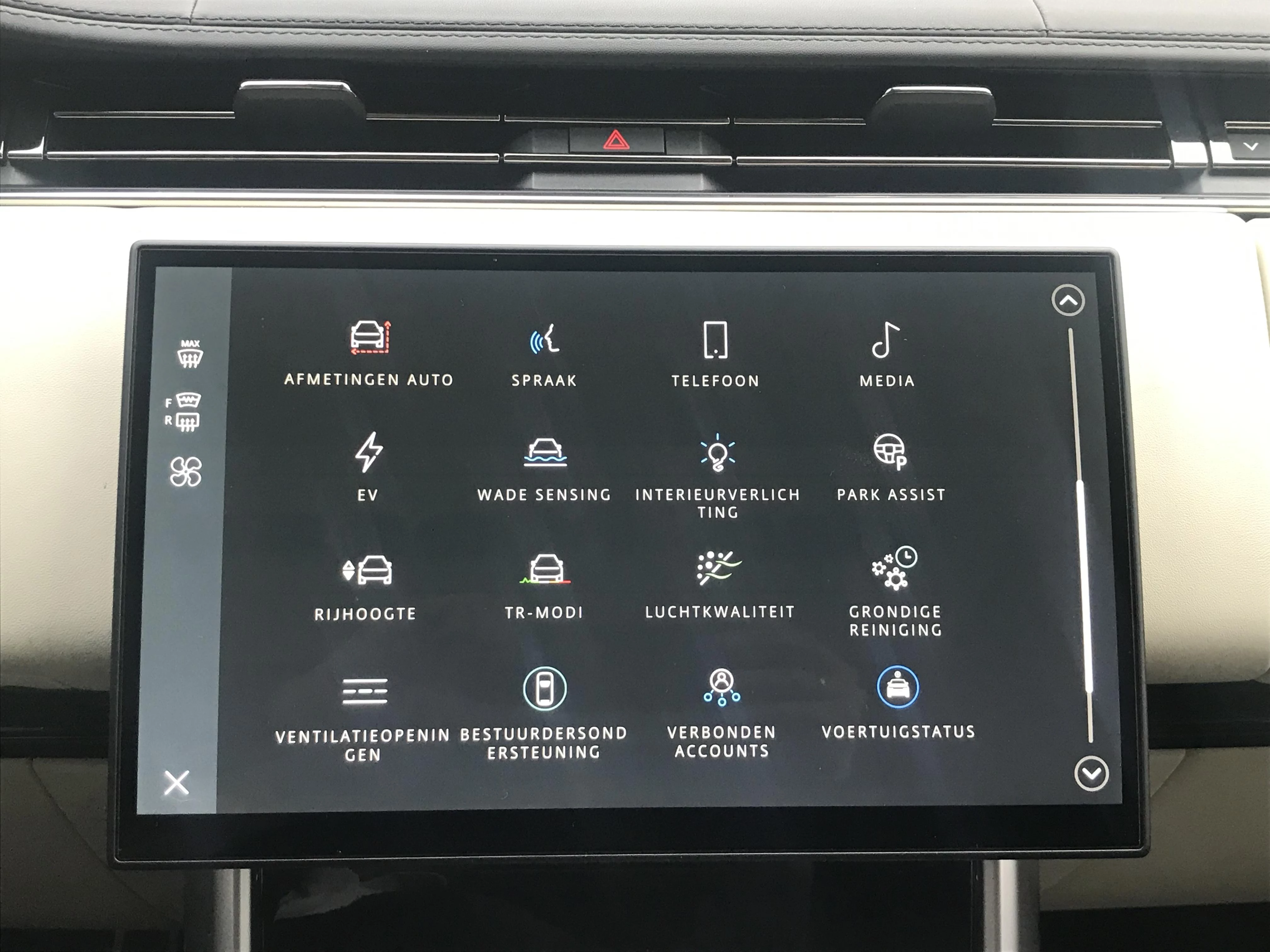 Land Rover-Range Rover-image-28