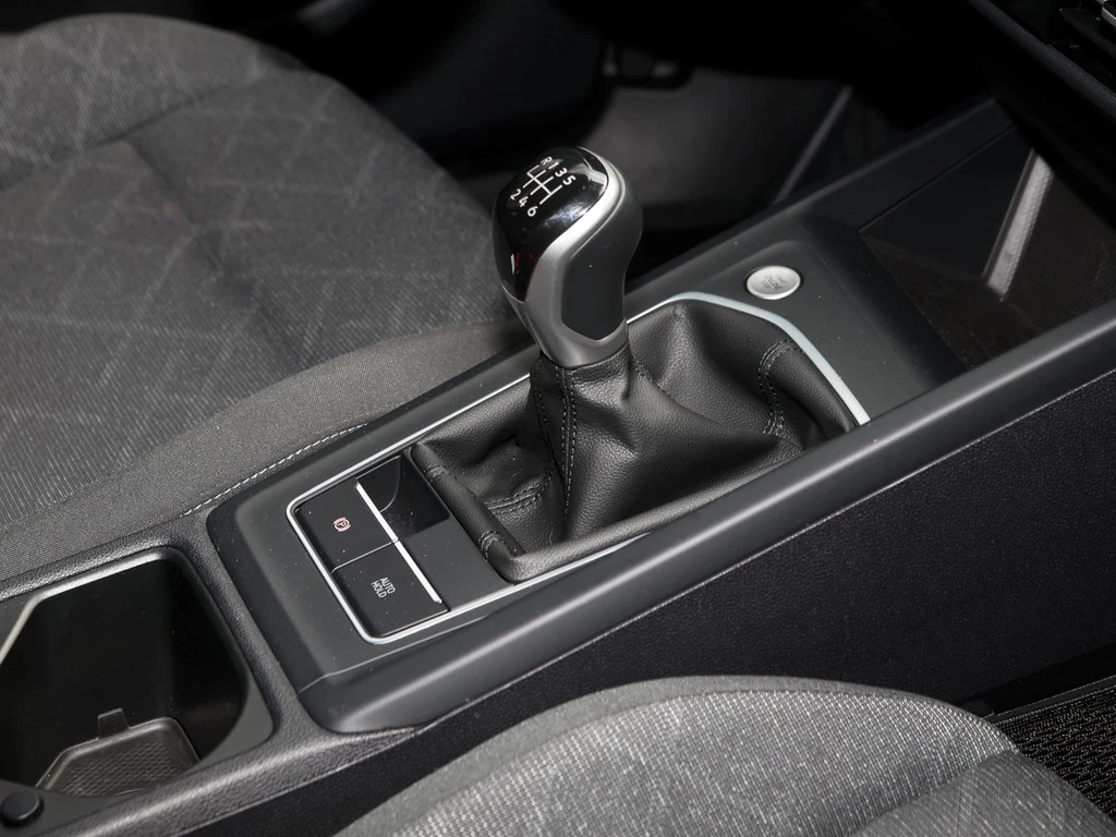 Volkswagen Golf VIII 1.5 TSI Life Navi/LED/SHZ