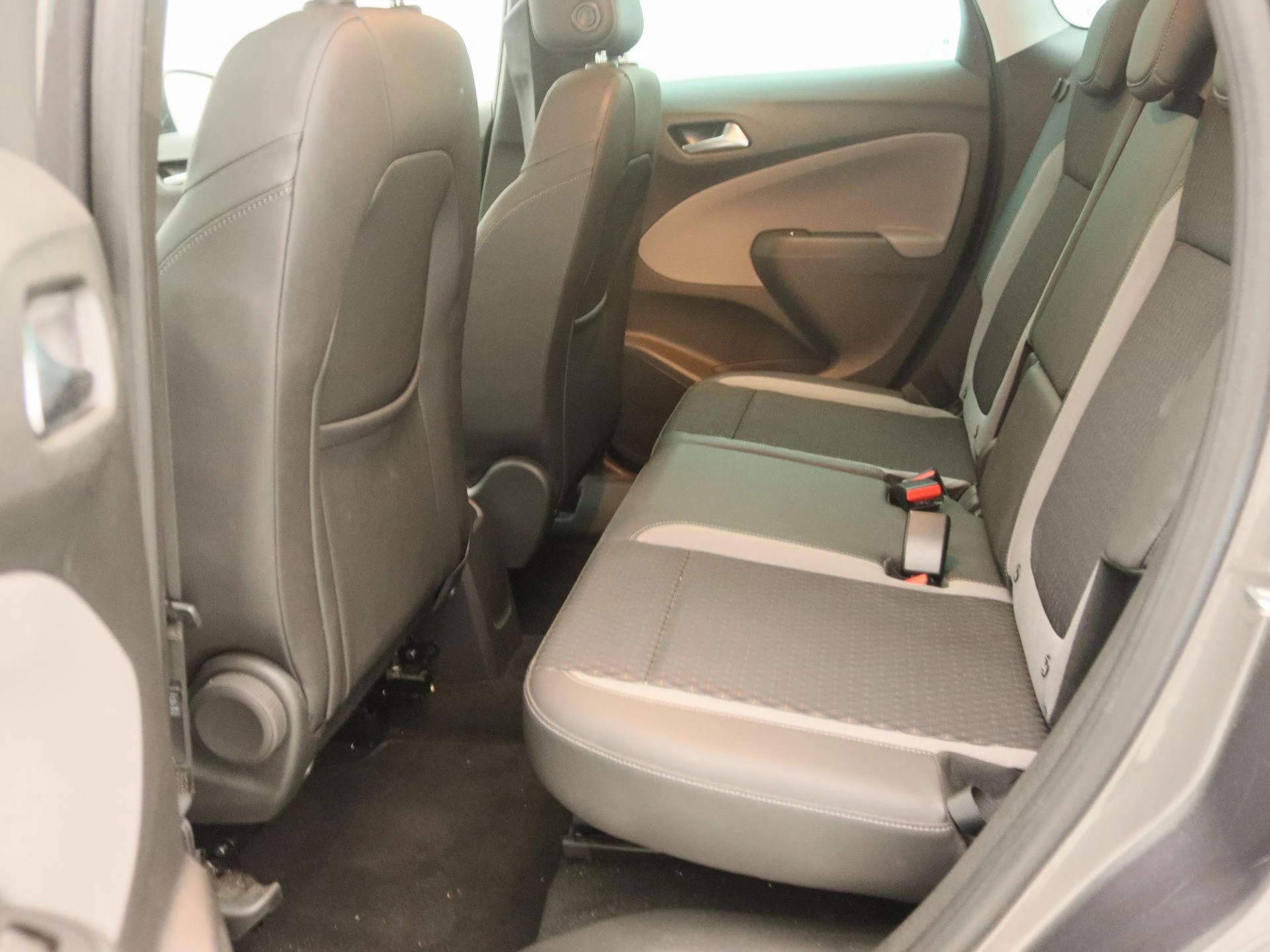 Opel-Crossland X-image-13