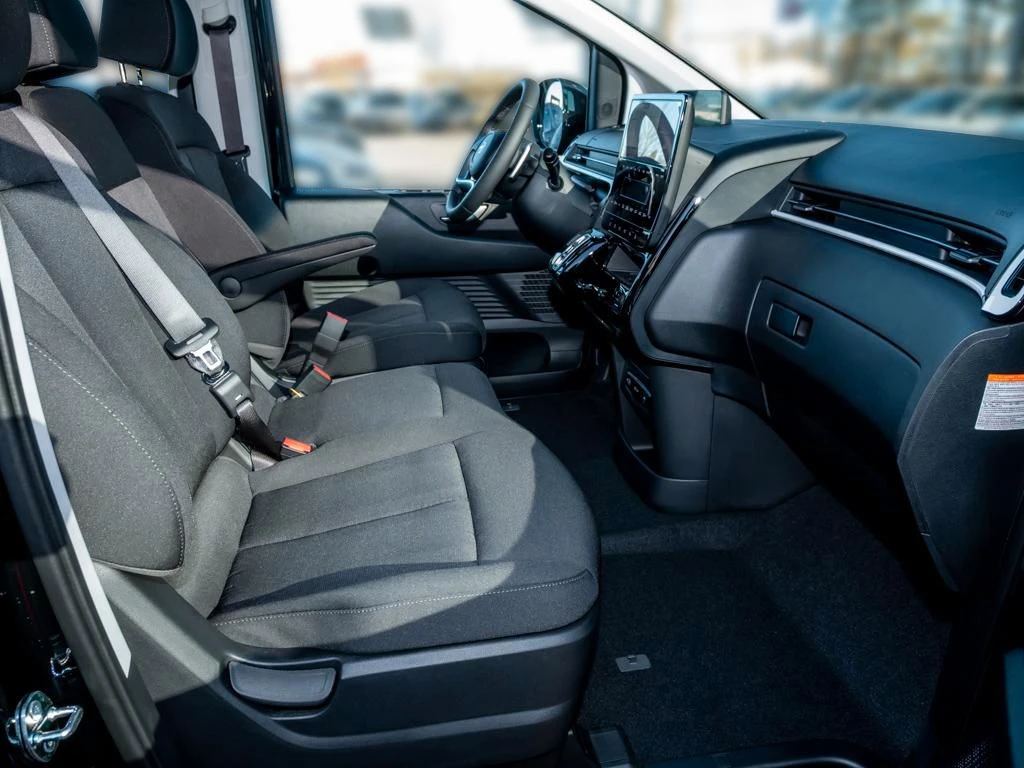 Hyundai-Staria-image-14