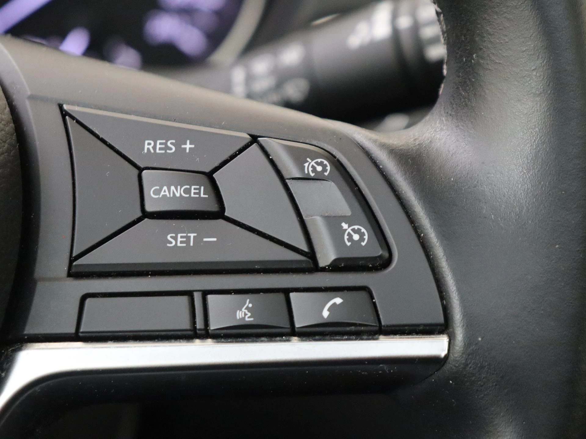 Nissan-QASHQAI-image-13