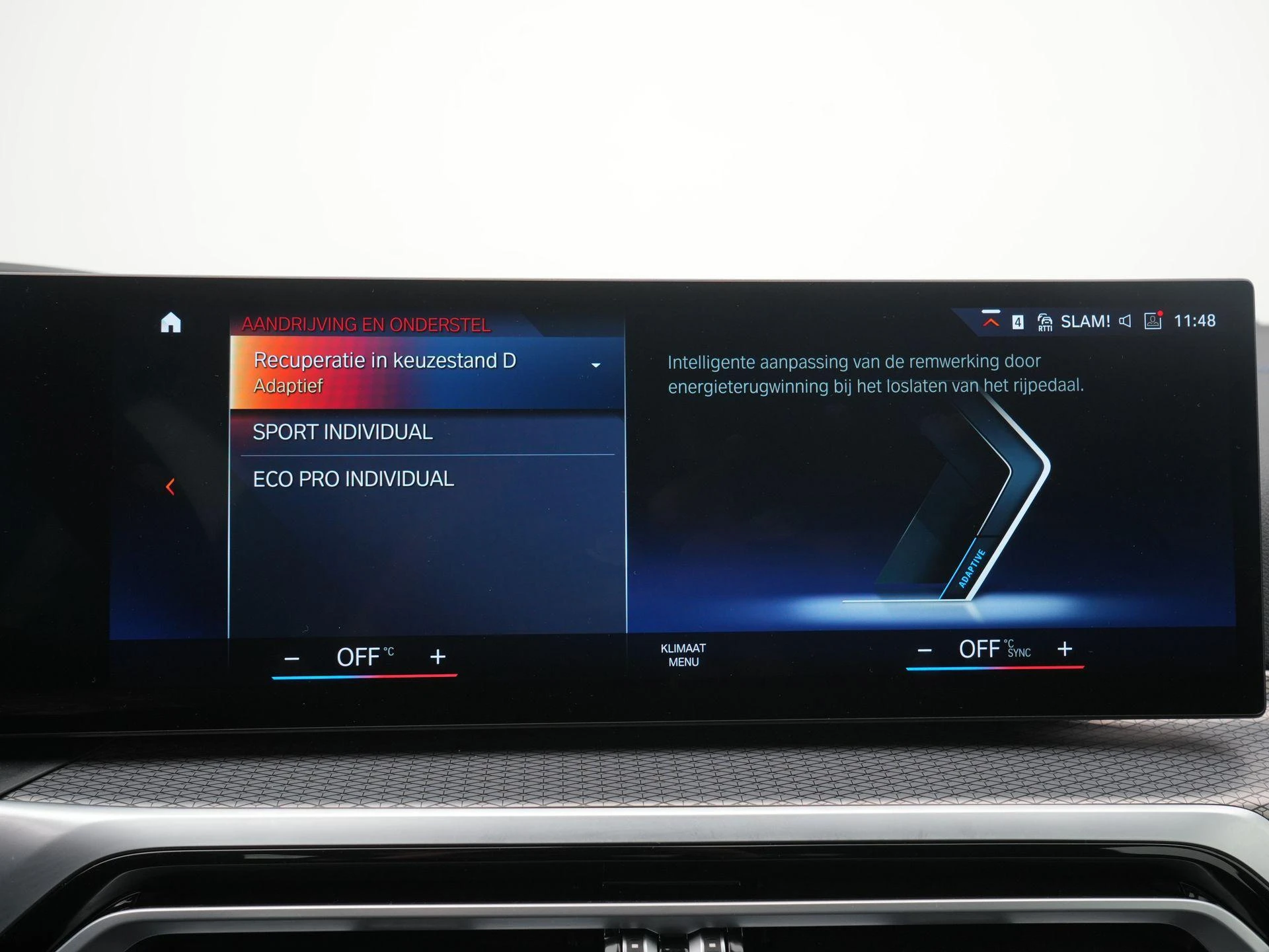 BMW-i4-image-24