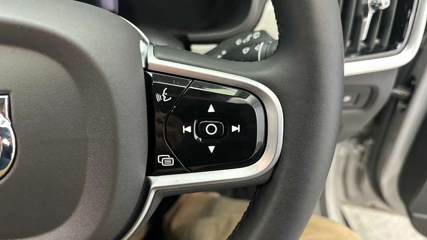 Volvo-V90-image-36