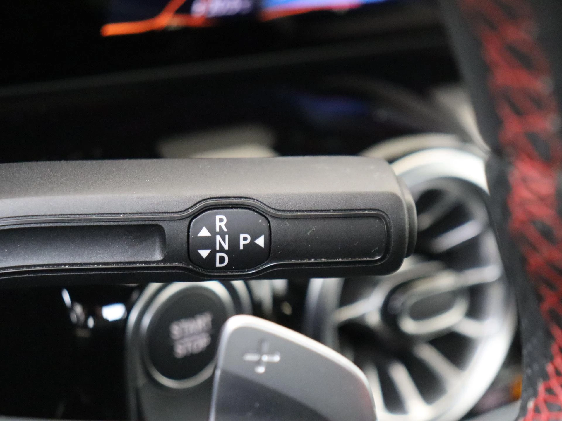 Mercedes-Benz-EQA-image-15