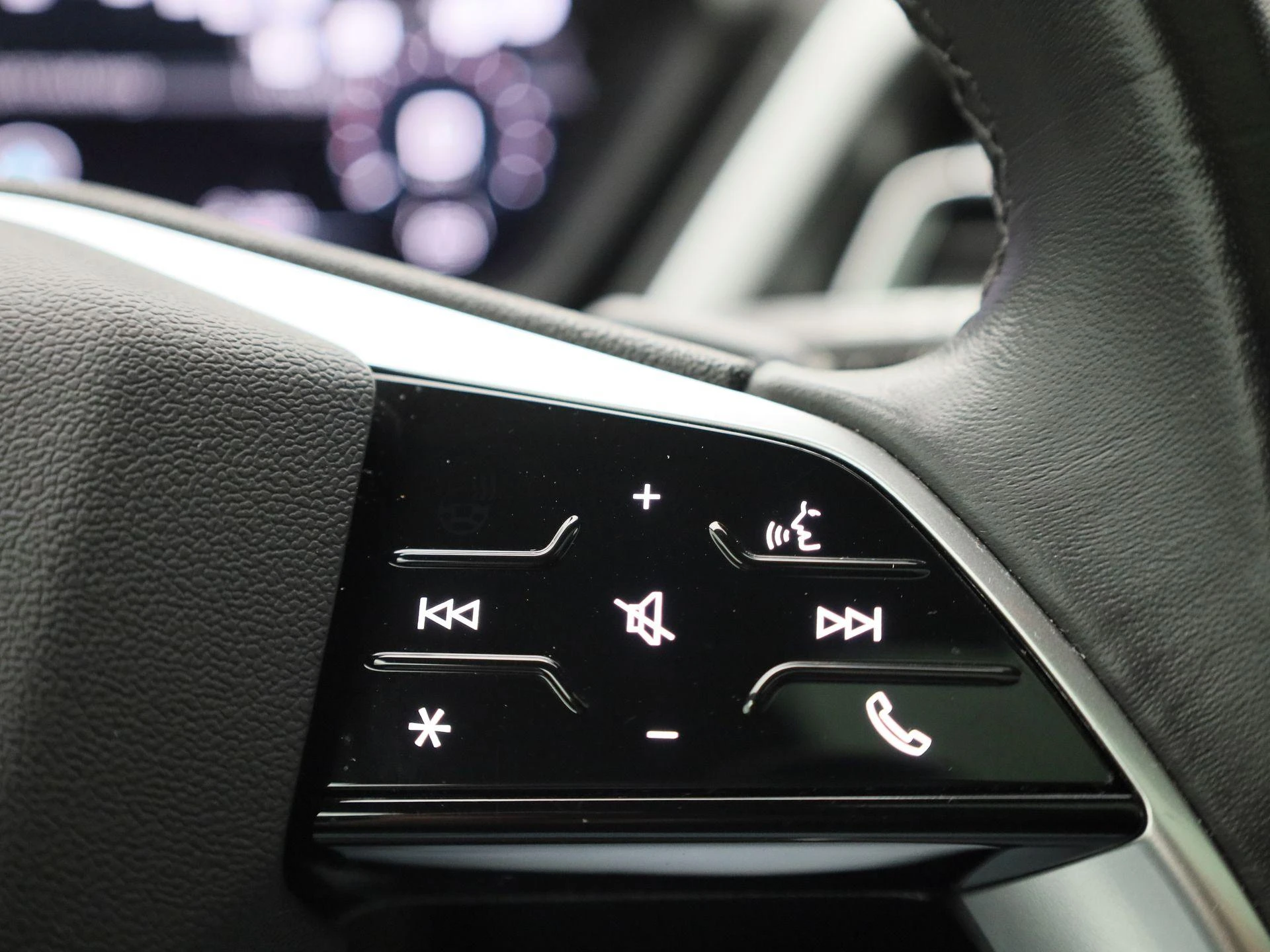 Audi-Q4 e-tron-image-31