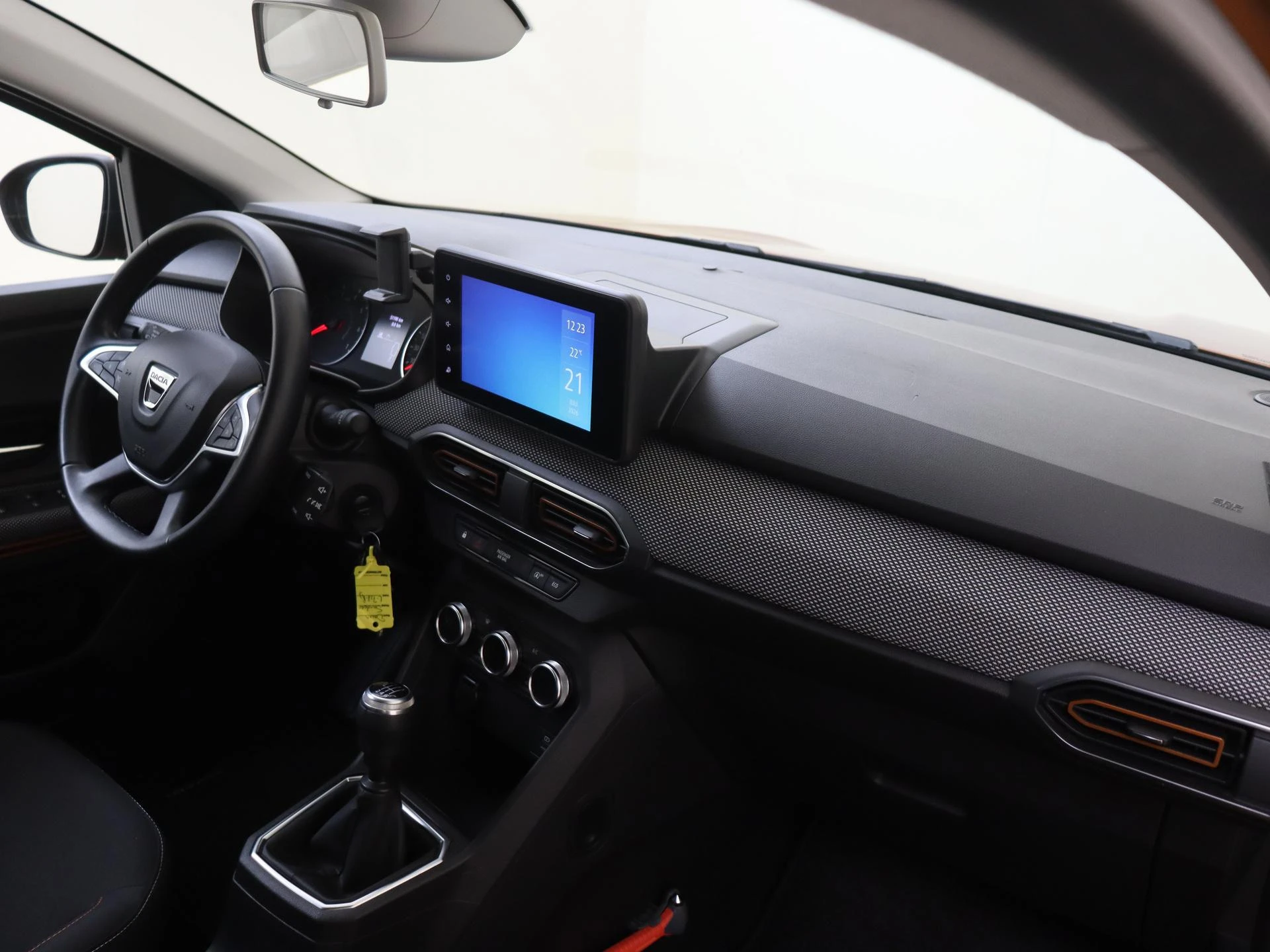 Dacia-Sandero Stepway-image-12