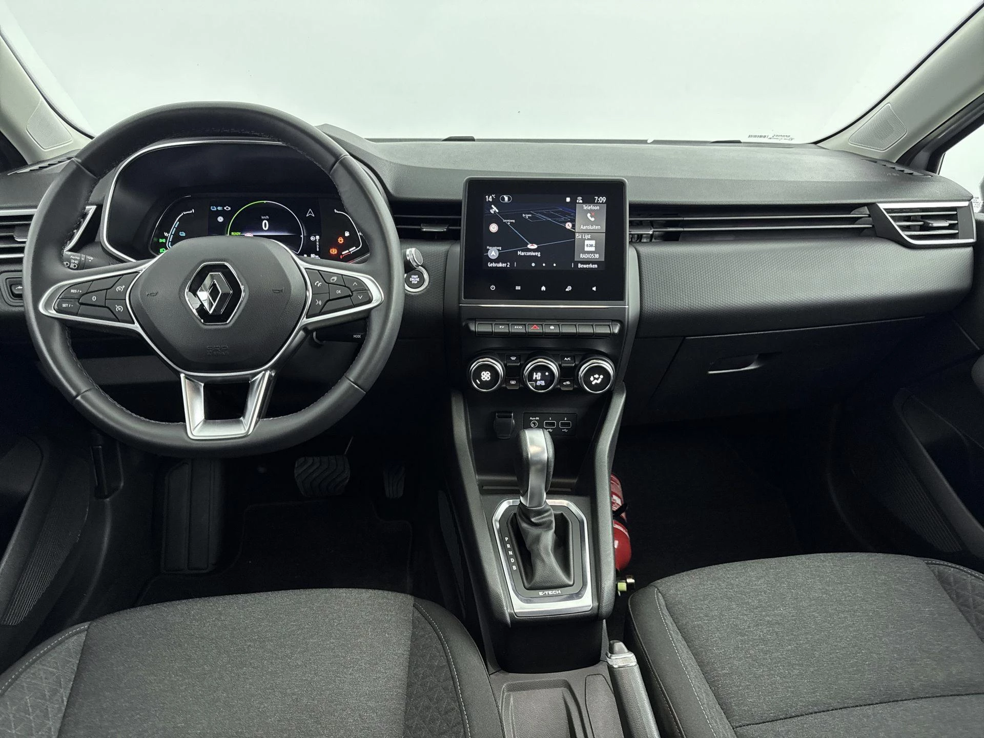 Renault-Clio-image-15