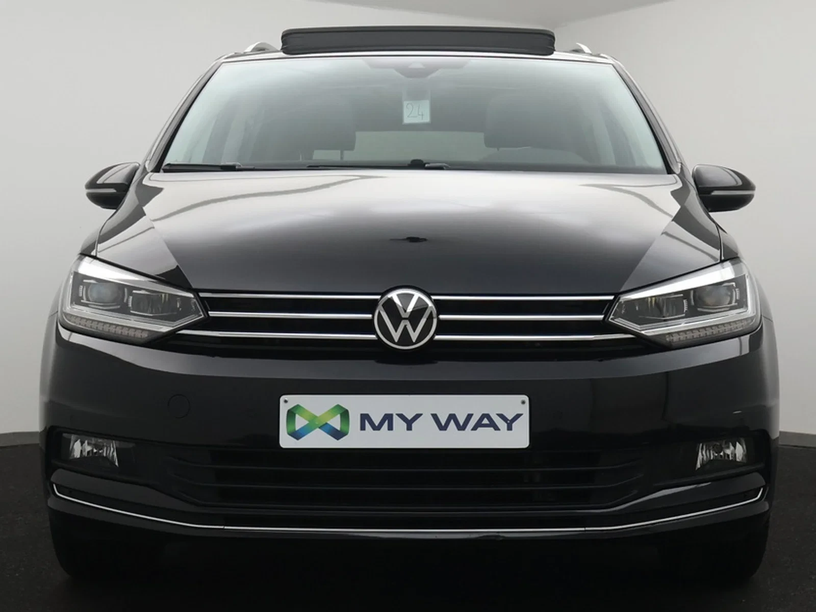 Volkswagen Touran Touran Highline 1.5TSI 150PK *AUTOMAAT*PANODAK*7 ZITPLAATSEN*CAMERA*LEDER*ACC*PDC*NAVI*APP-CONNECT*...*