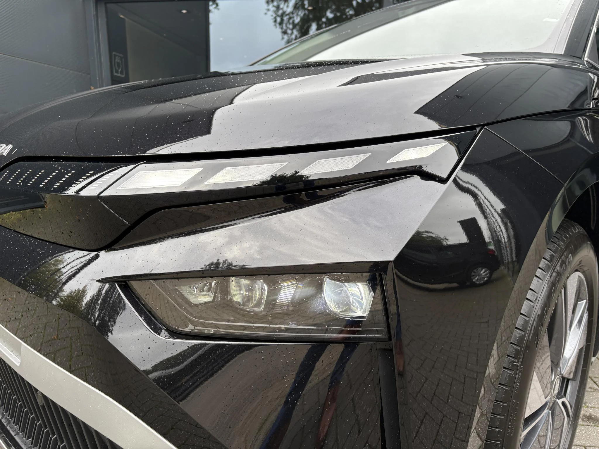 Škoda-Enyaq iV-image-1