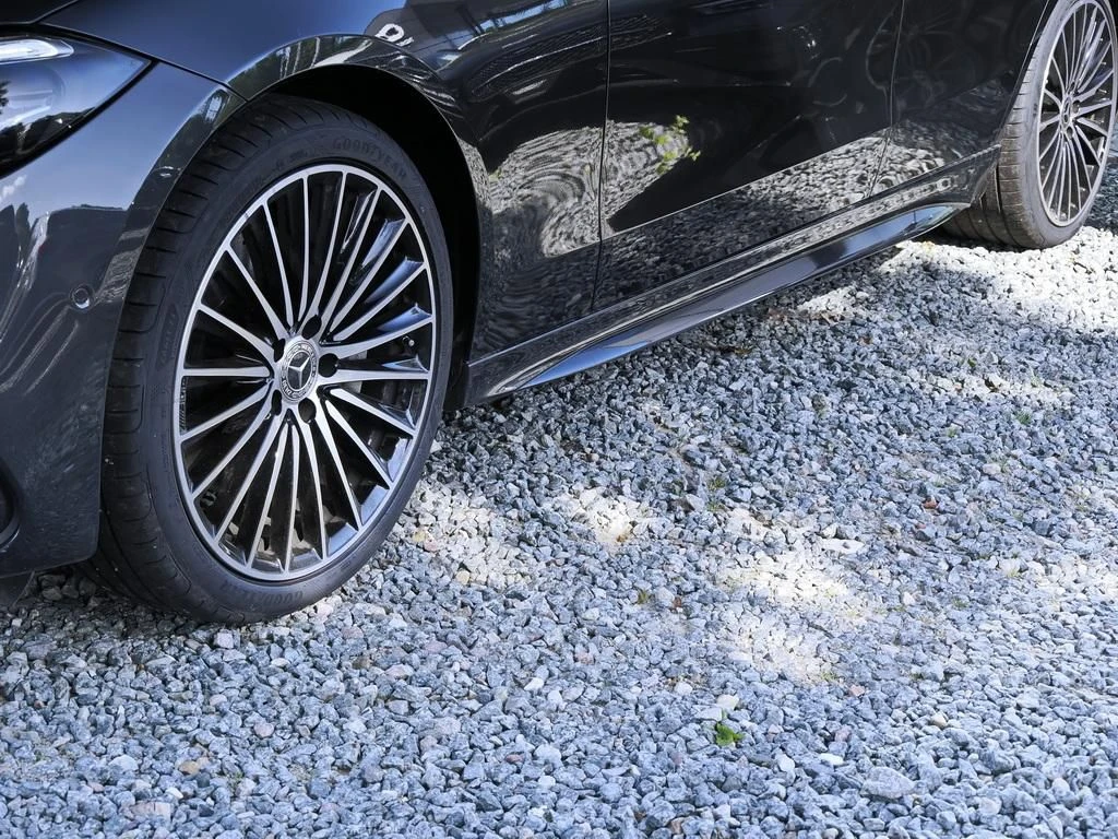 Mercedes-Benz-C-Klasse 220-image-6