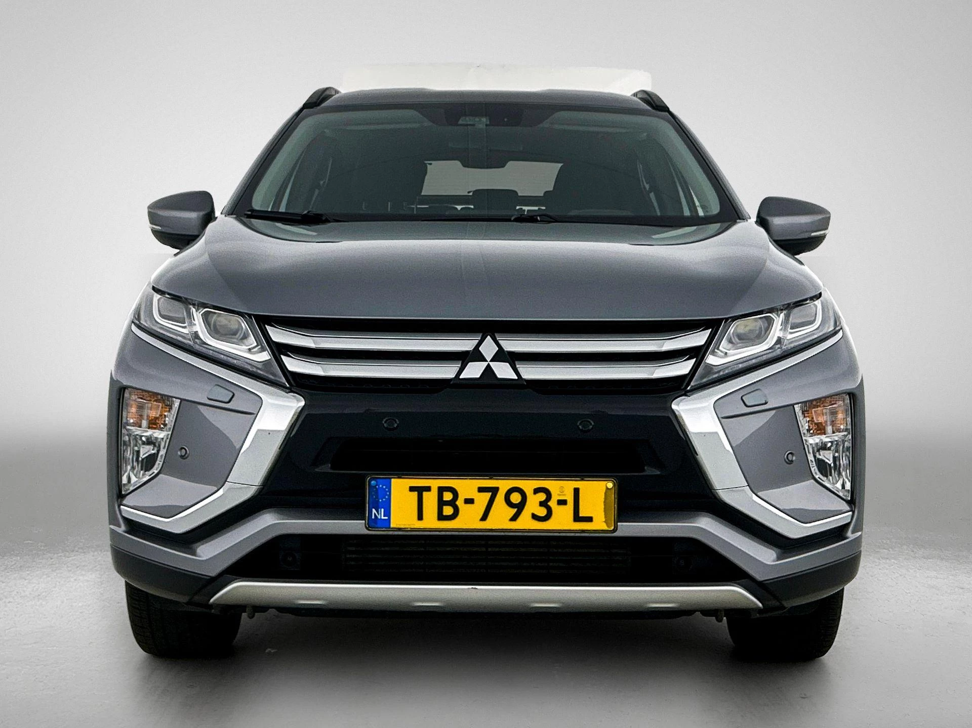 Mitsubishi-Eclipse Cross-image-4