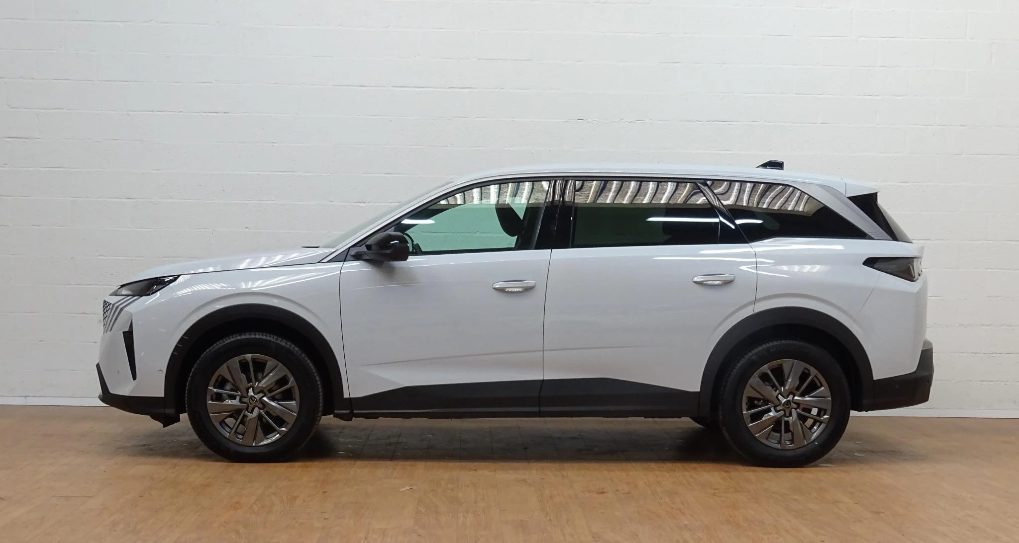 Peugeot-5008-image-7