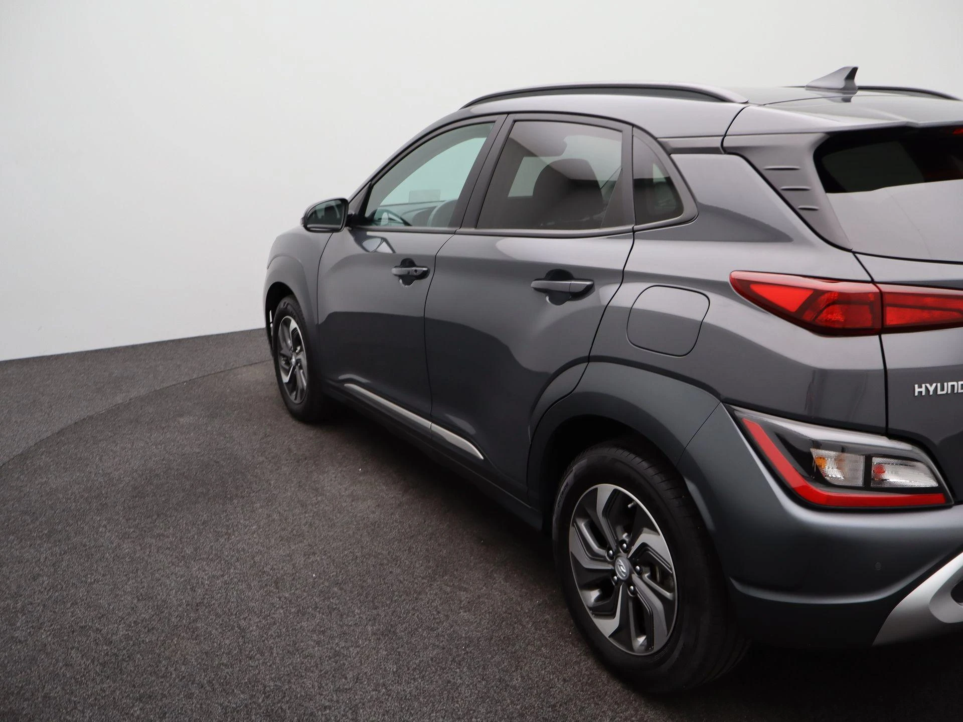 Hyundai-Kona-image-37