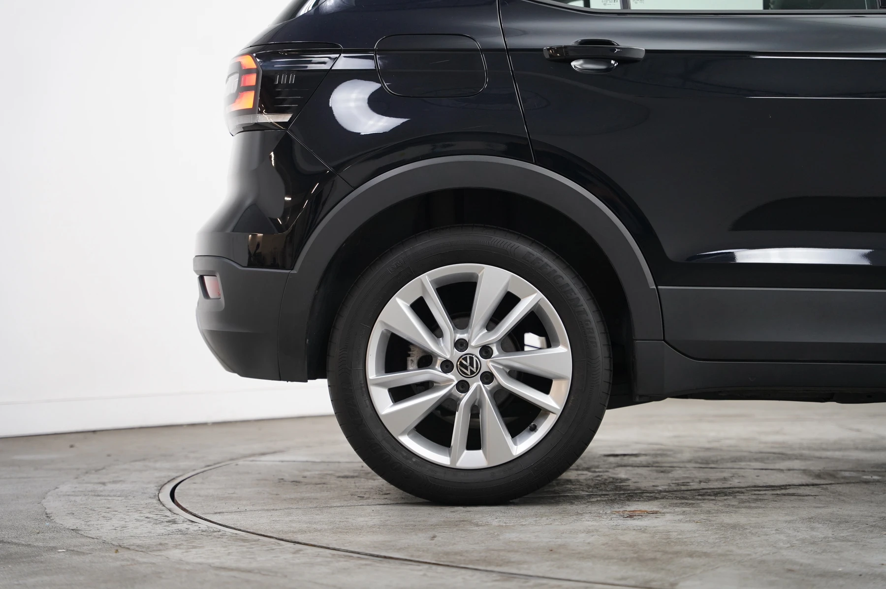 Volkswagen-T-Cross-image-25