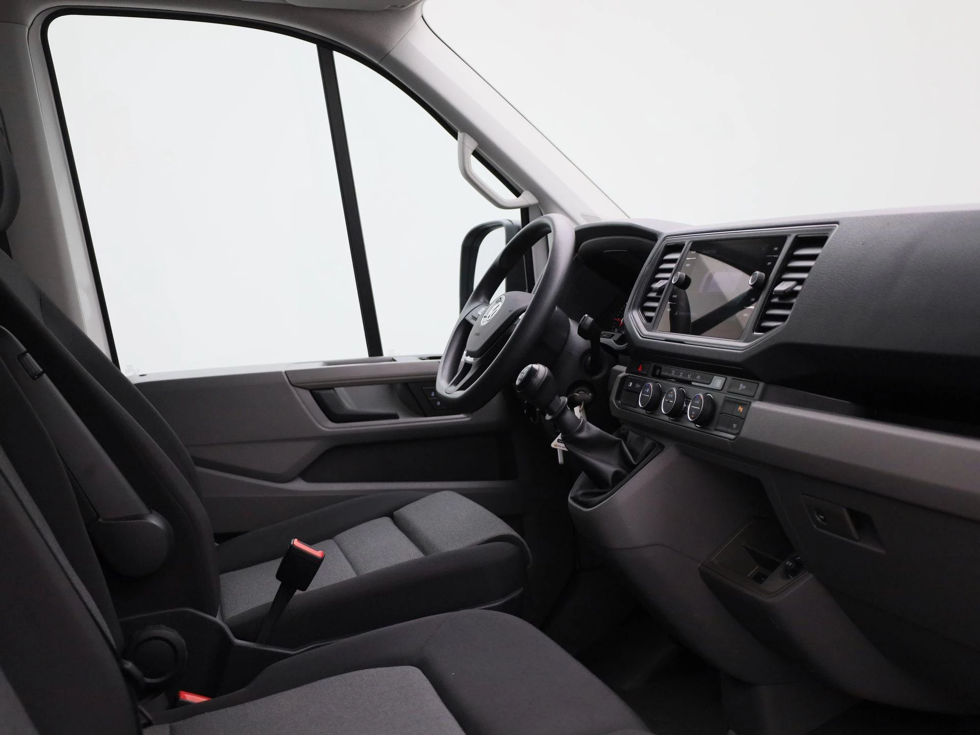 Volkswagen Crafter 2.0 TDI L3H3 140PK