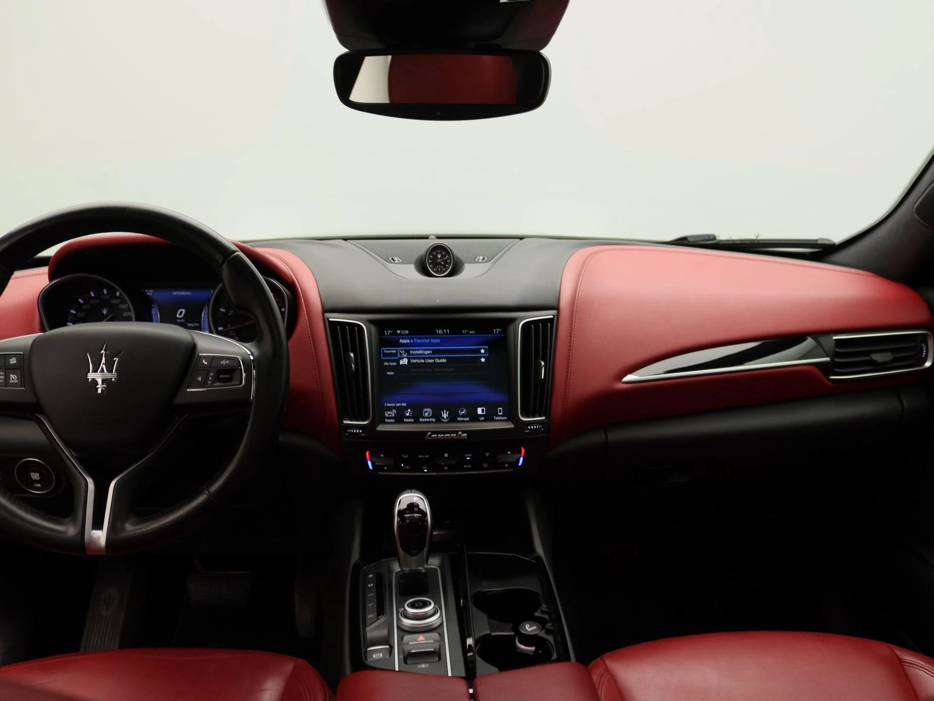 Maserati-Levante-image-6