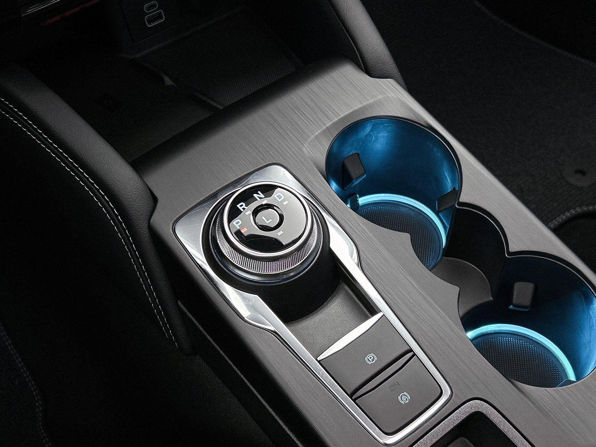 Ford-Kuga-image-28