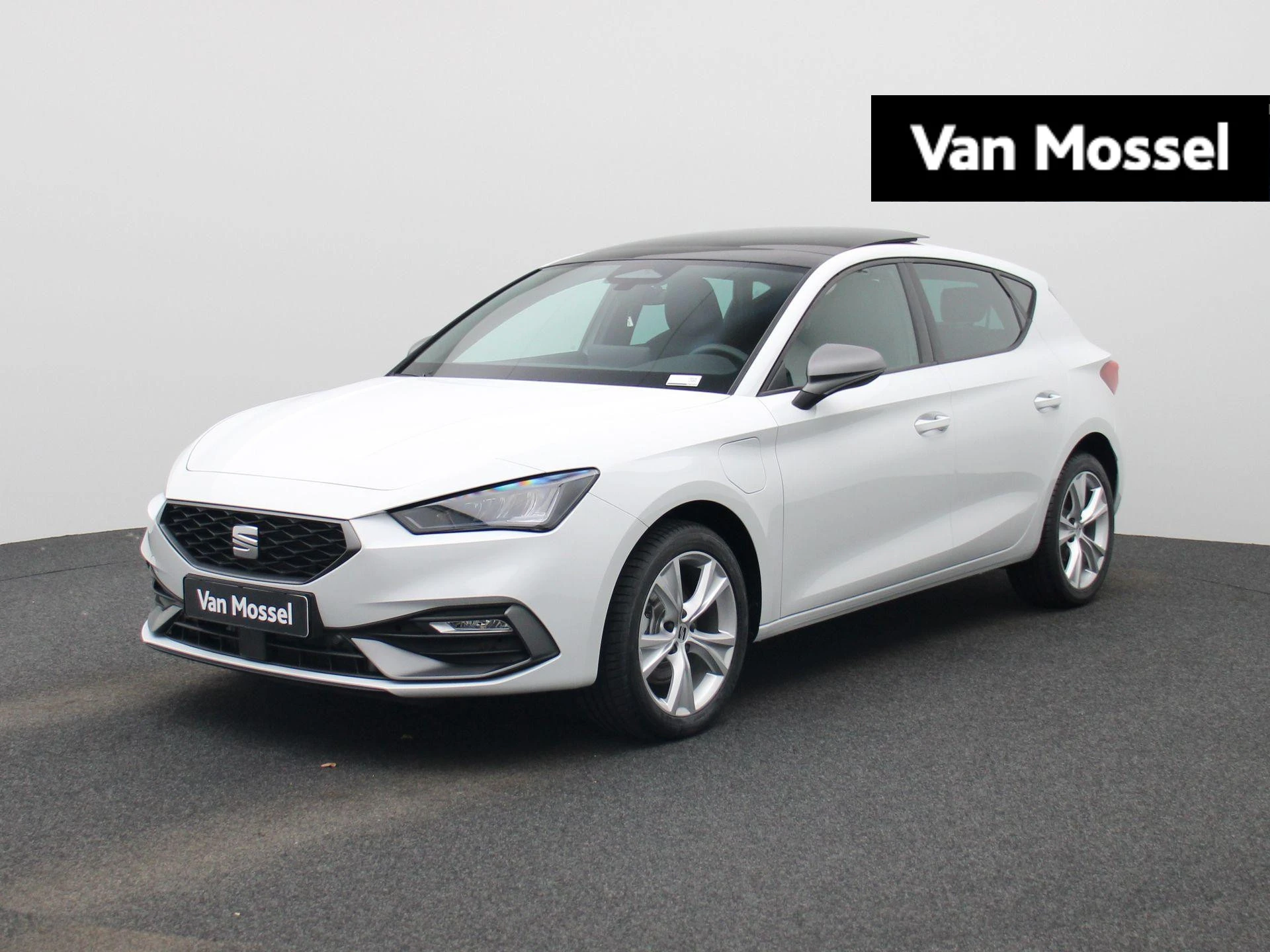 SEAT-Leon-image-0