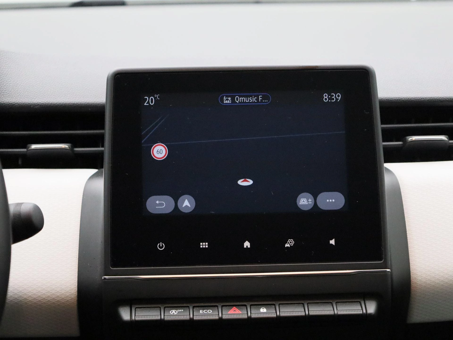 Renault-Clio-image-8