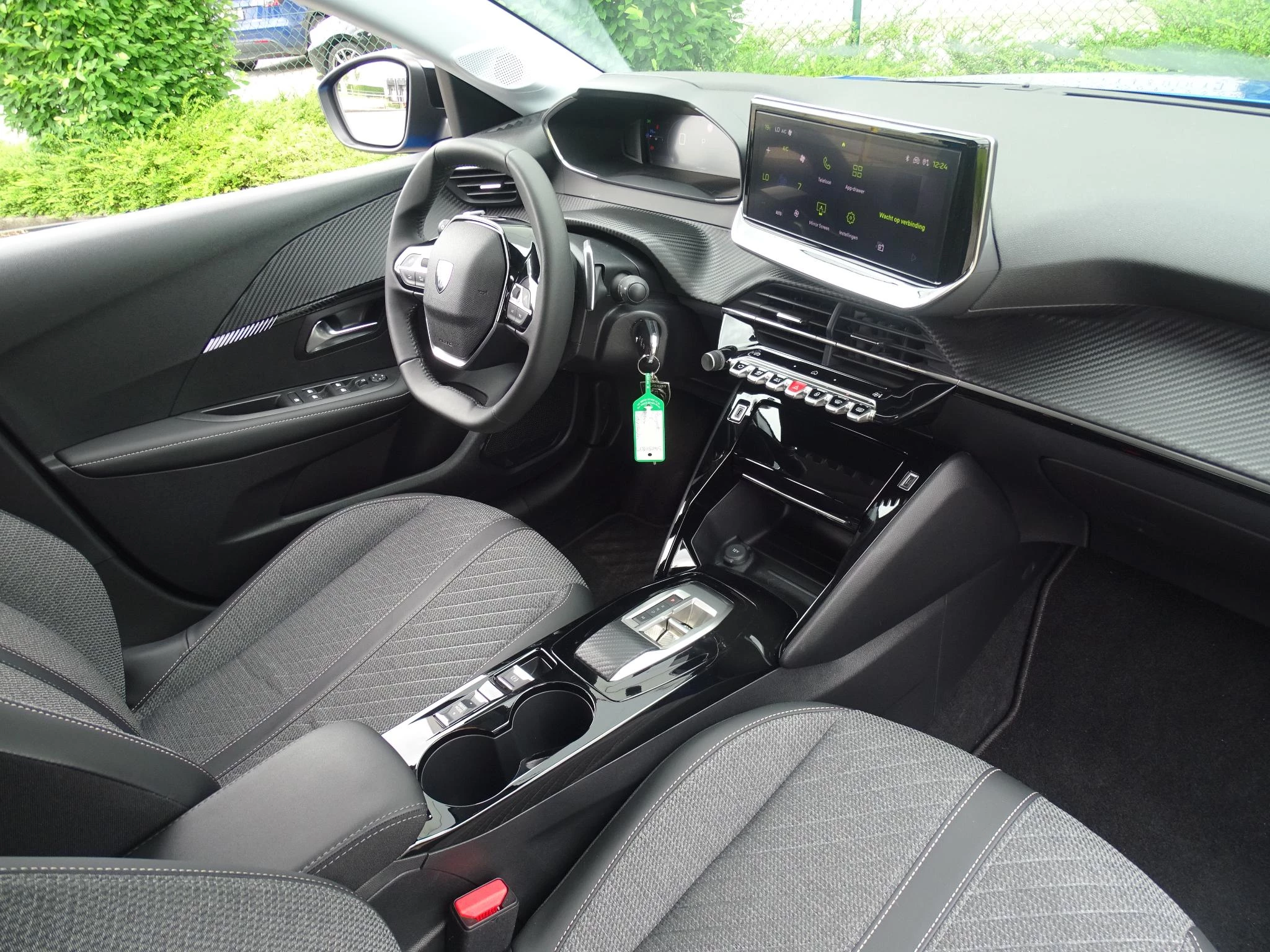 Peugeot 208 1.2 HYBRID 136 e-DSC6 Allure