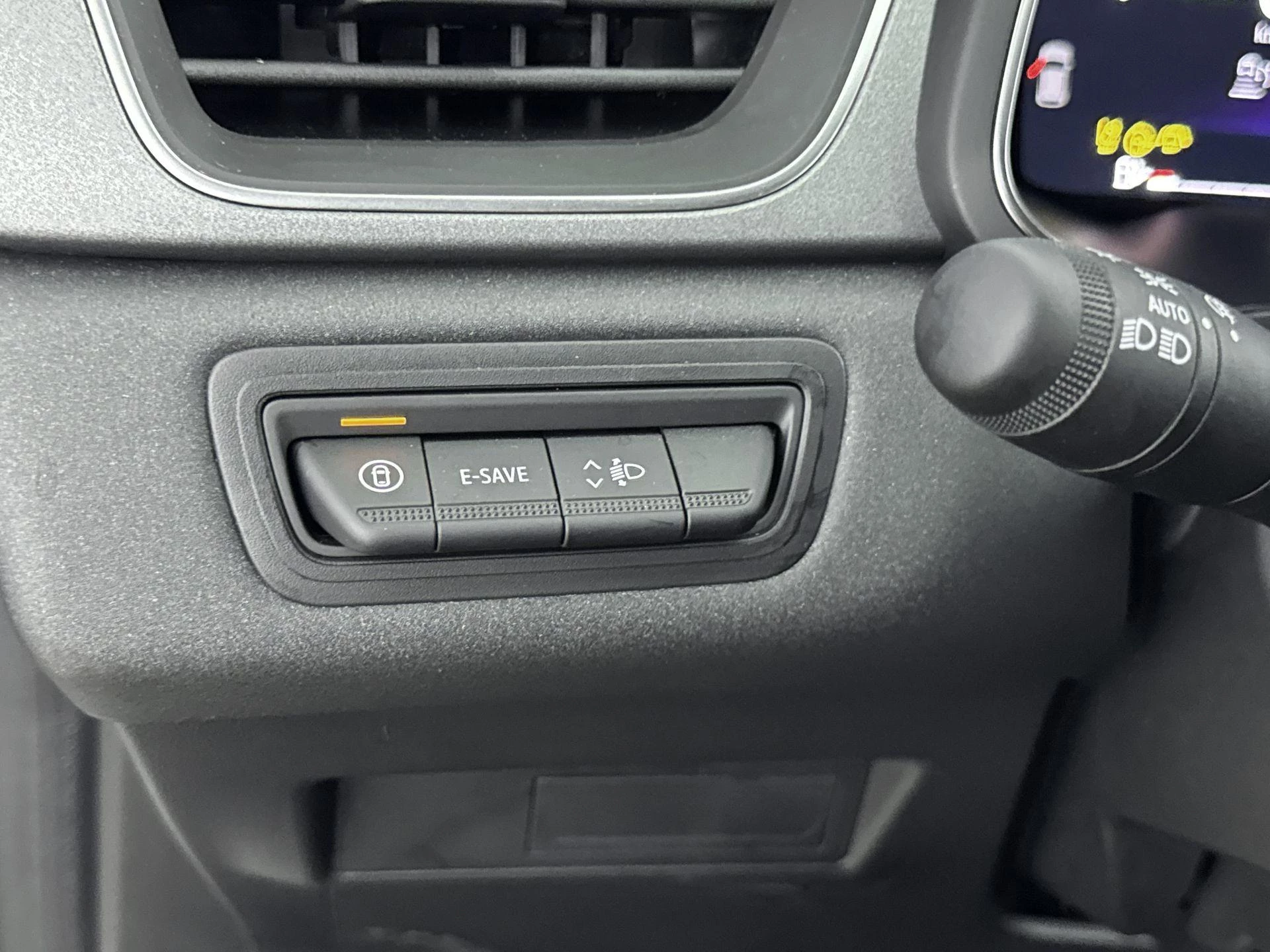 Renault-Captur-image-14