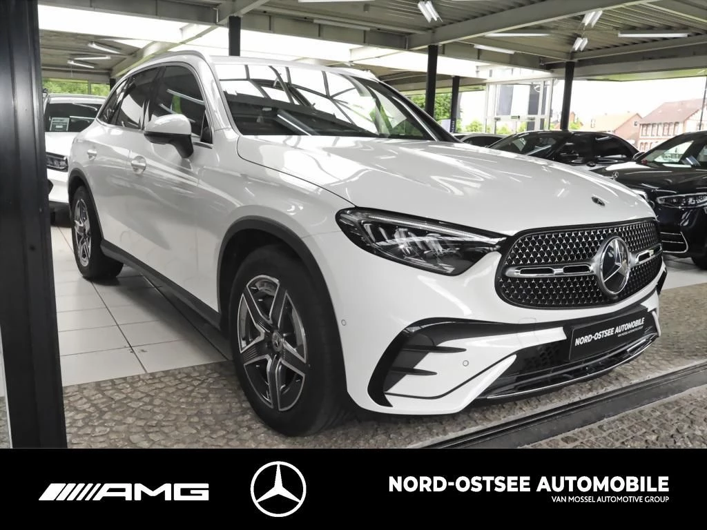 Mercedes-Benz GLC 300 d AMG 4M AHK DISTRONIC MBUX TOTWINKEL AMG Line
