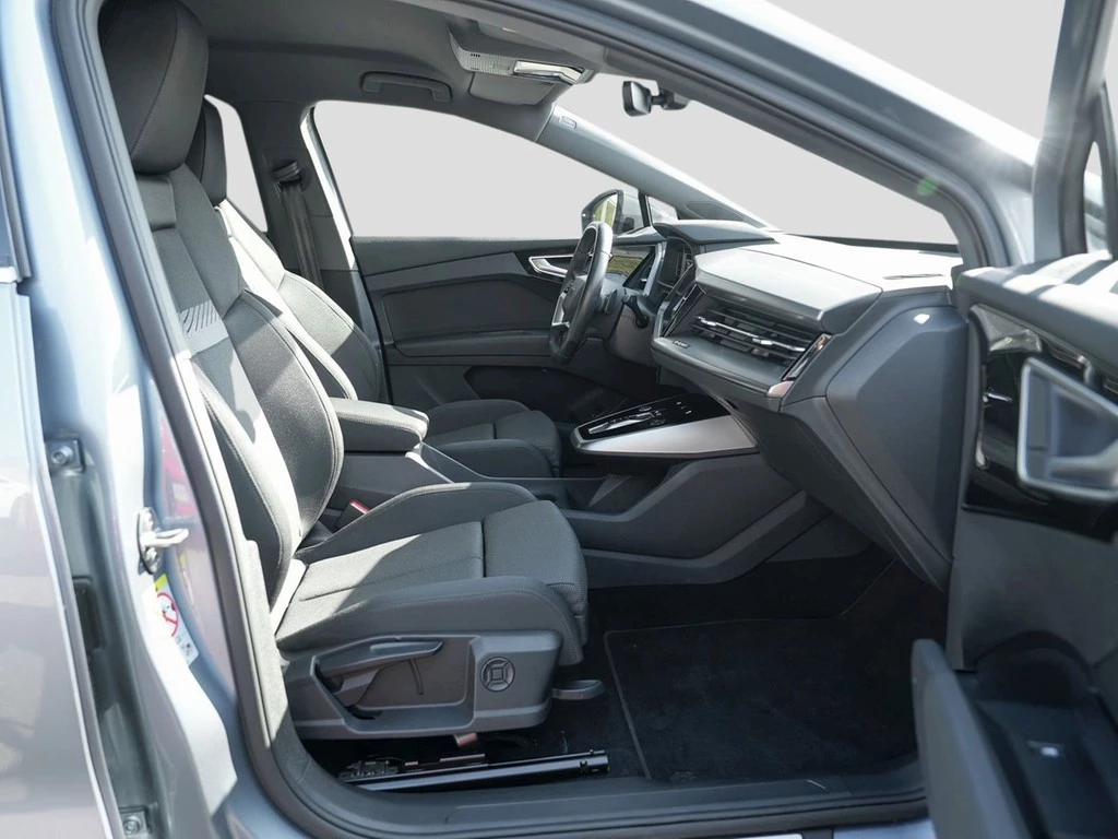 Audi-Q4 e-tron-image-6